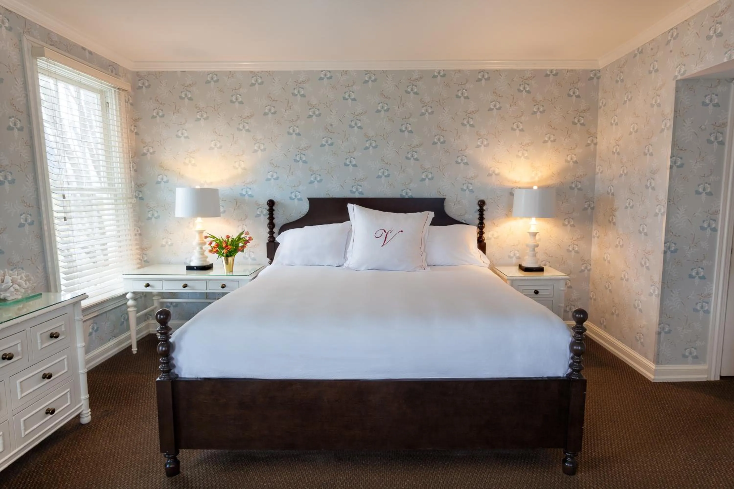 Bed in The Virginia and Cottages