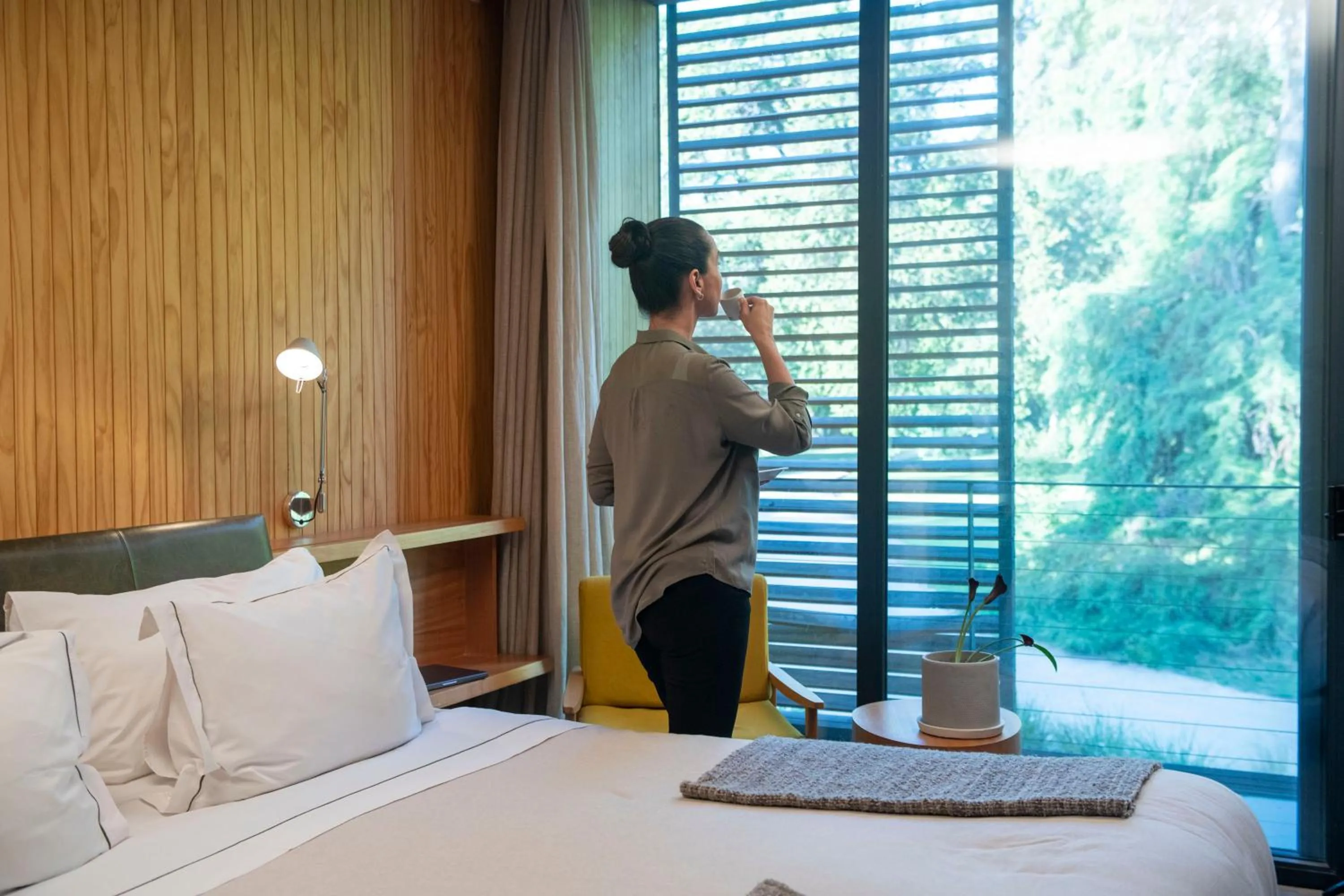 room service, Bed in Las Majadas Hotel & Centro de Reuniones