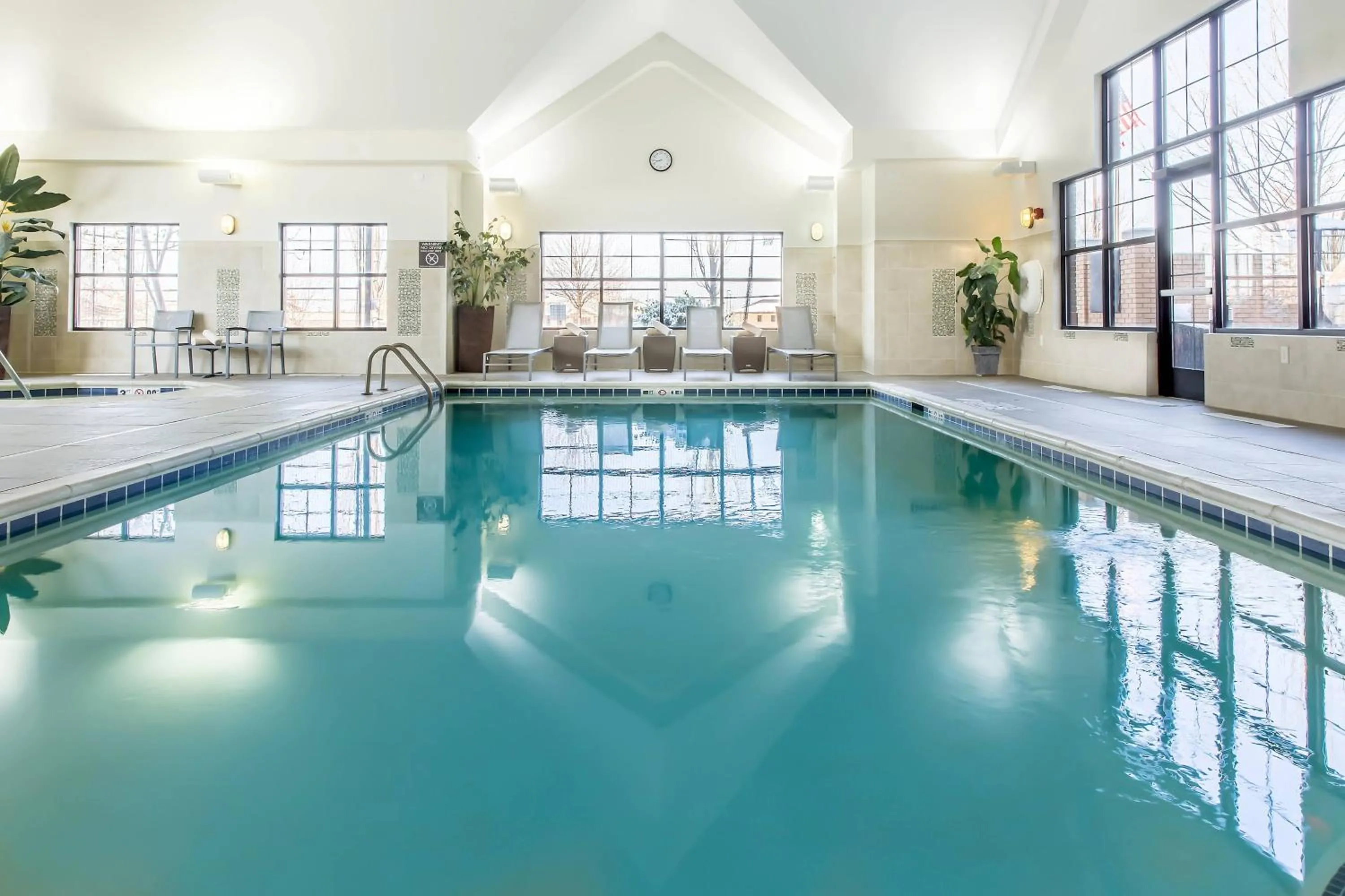 Swimming pool in Residence Inn Lexington Keeneland/Airport