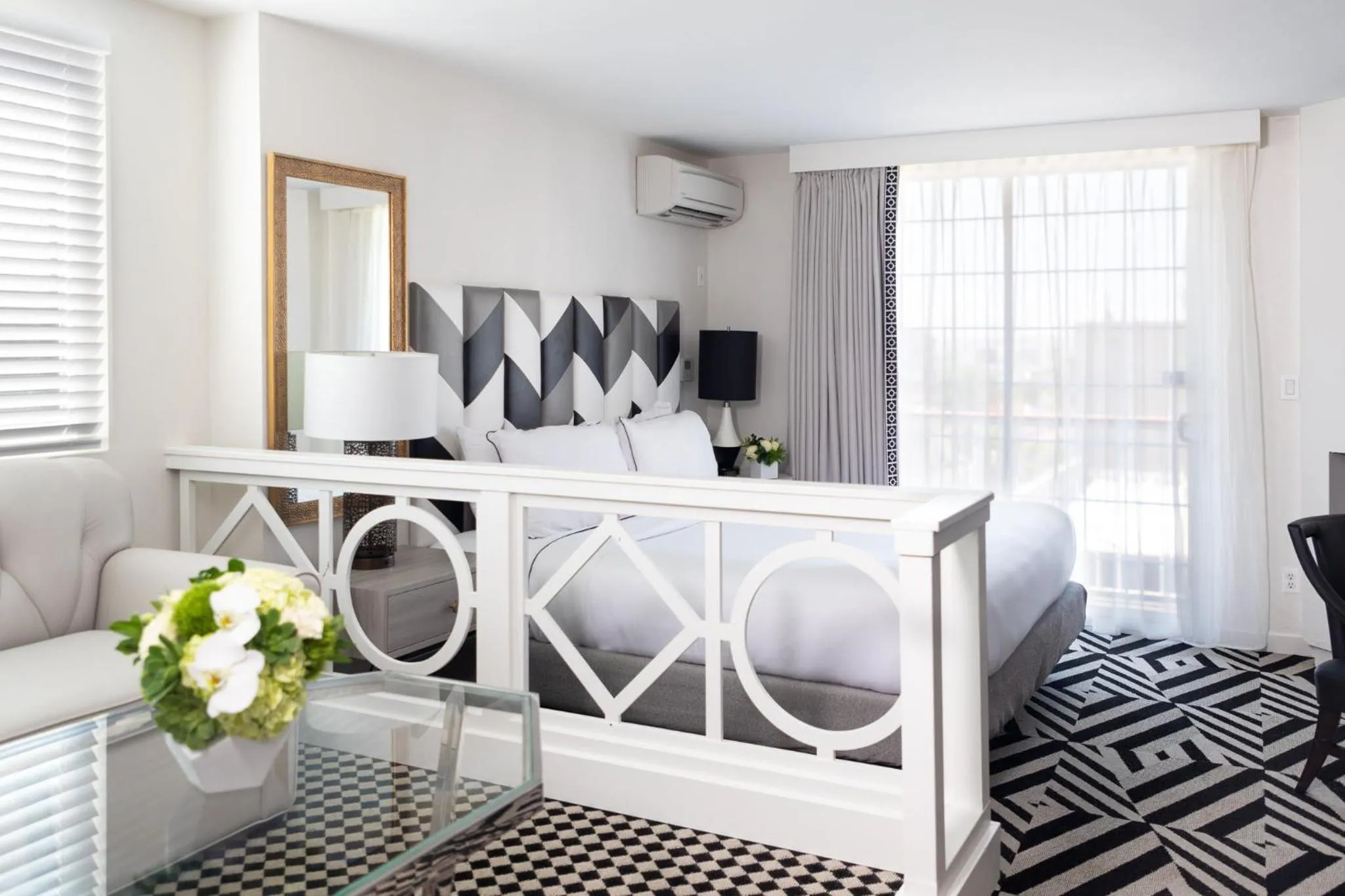 Photo of the whole room in Chamberlain West Hollywood