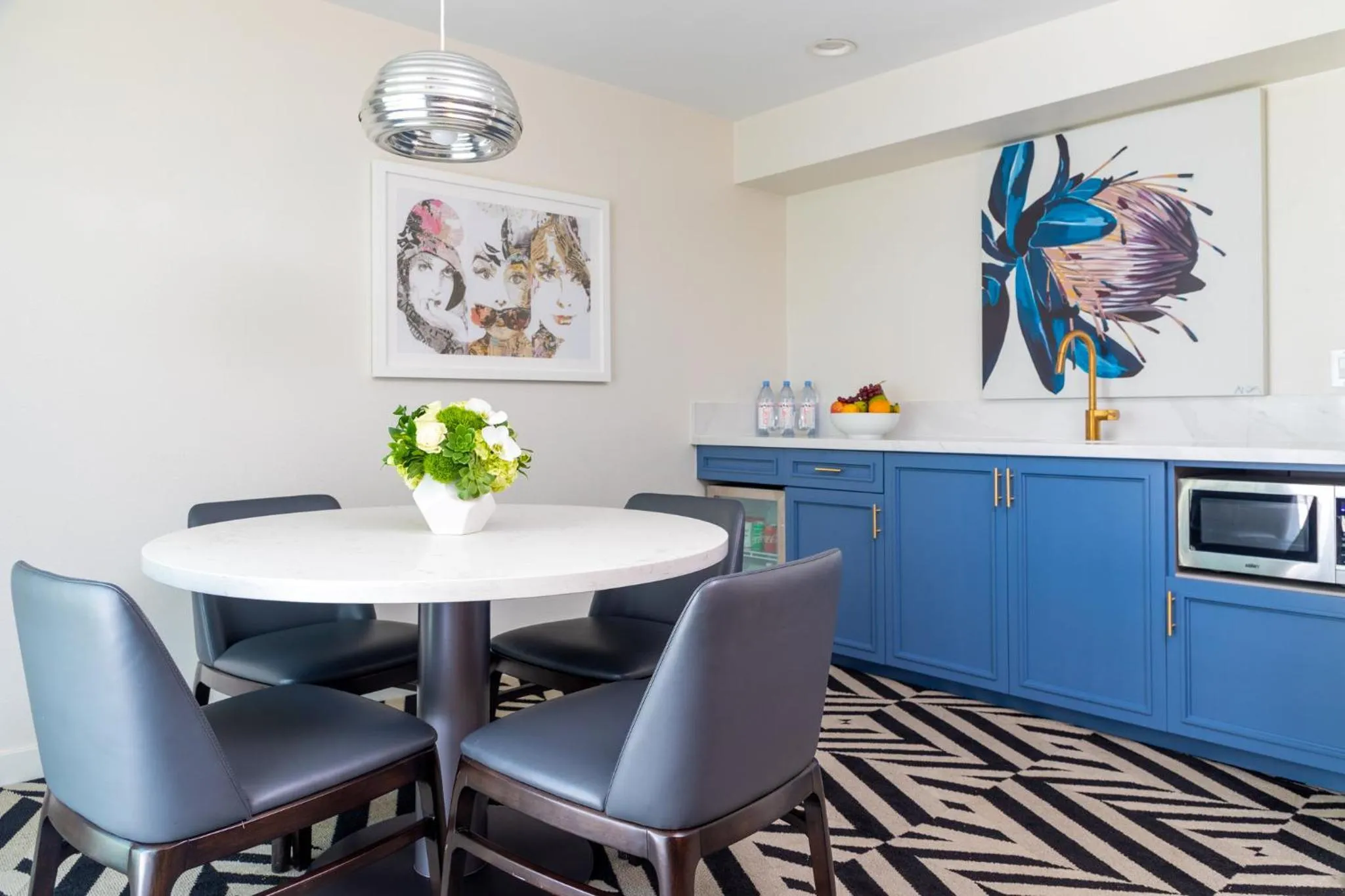 Photo of the whole room in Chamberlain West Hollywood