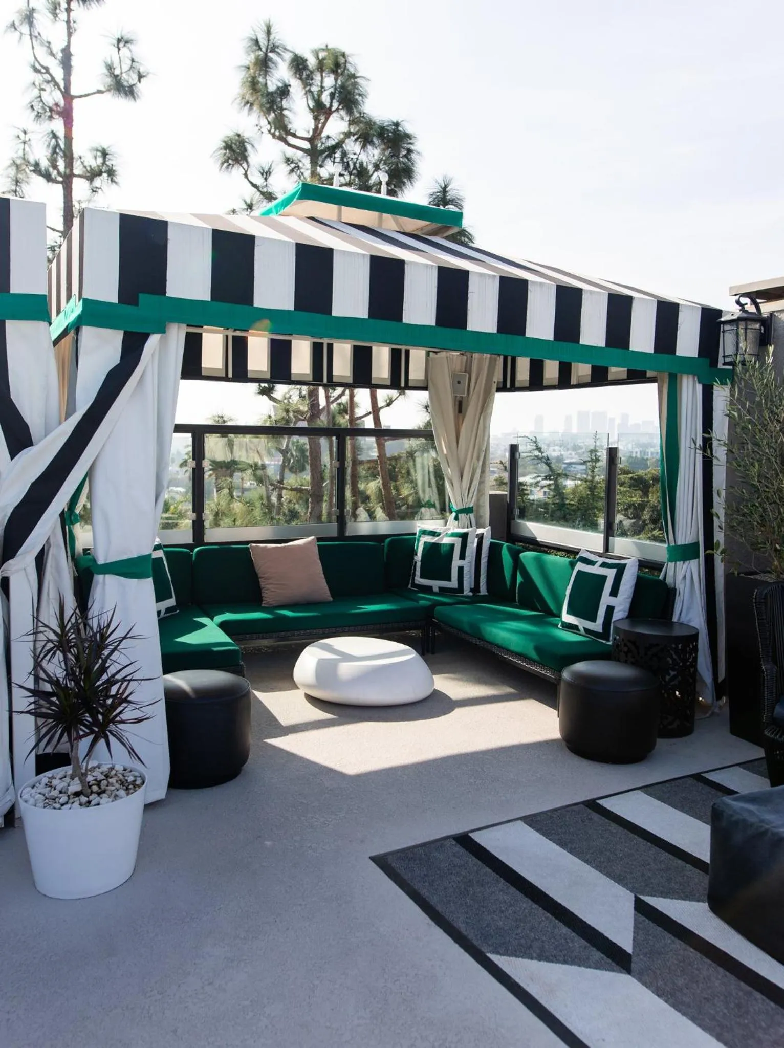 Property building in Chamberlain West Hollywood