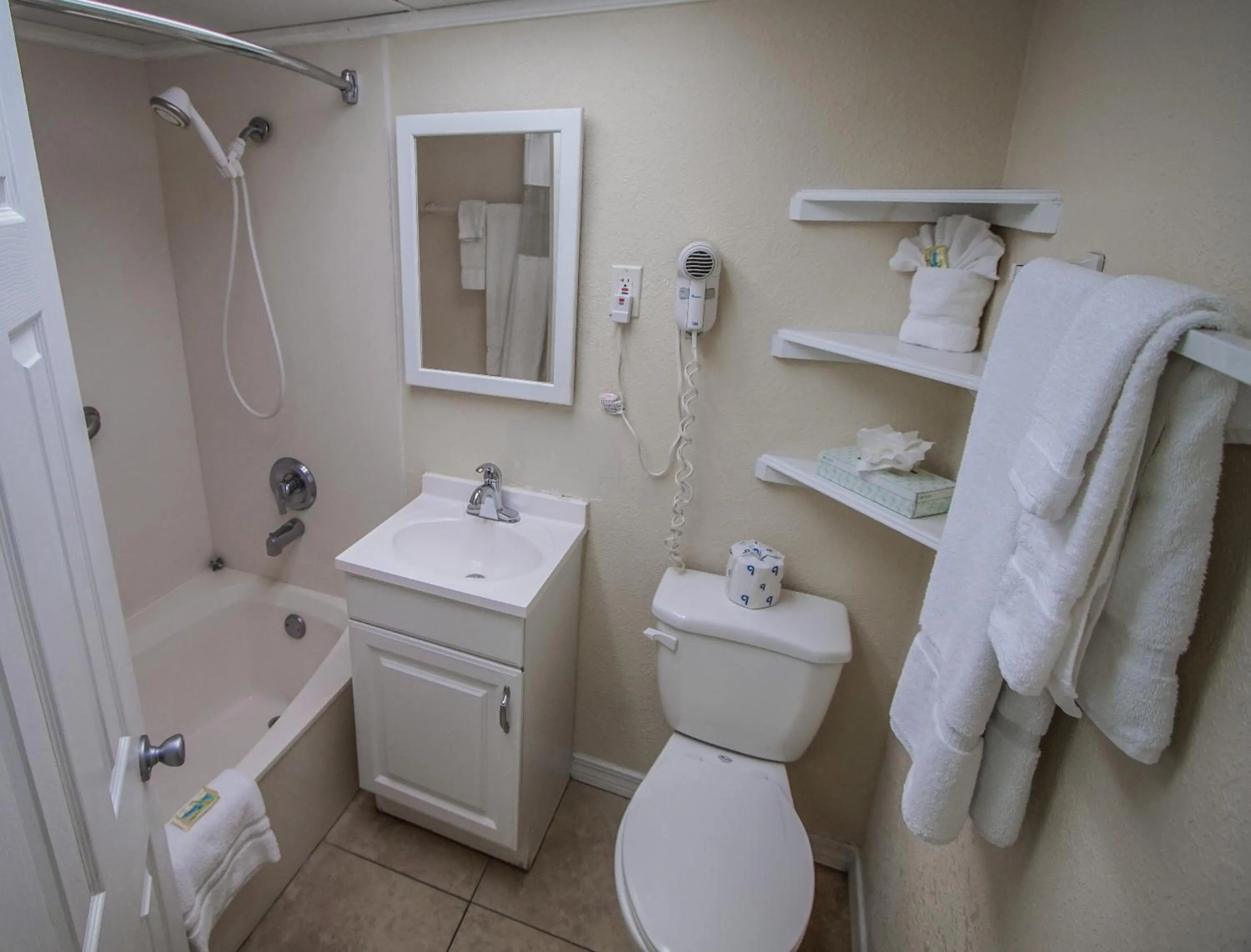 Shower in Marina Bay Resort