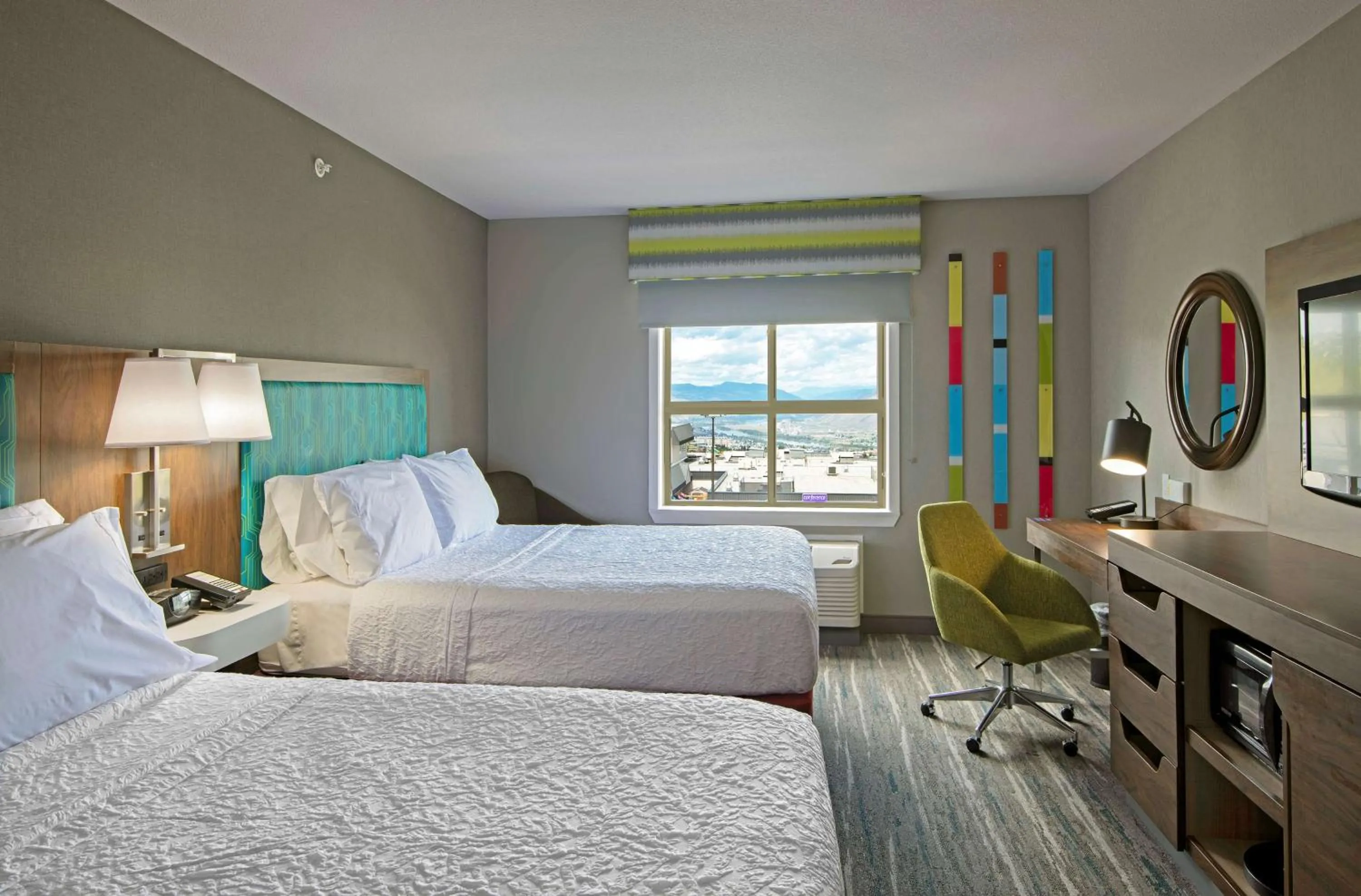 Bedroom, Bed in Hampton Inn by Hilton Kamloops