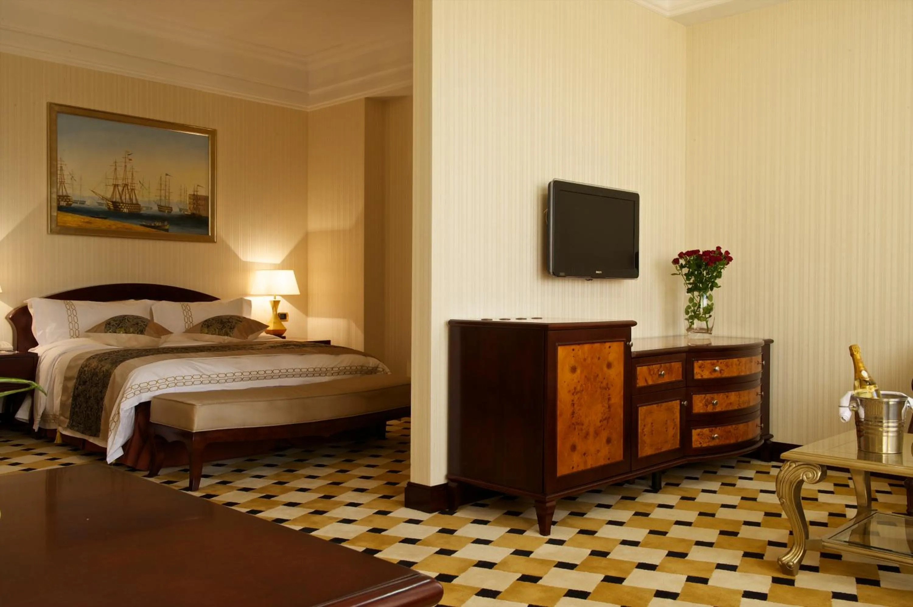 Photo of the whole room, Bed in Royal Tulip Almaty Hotel