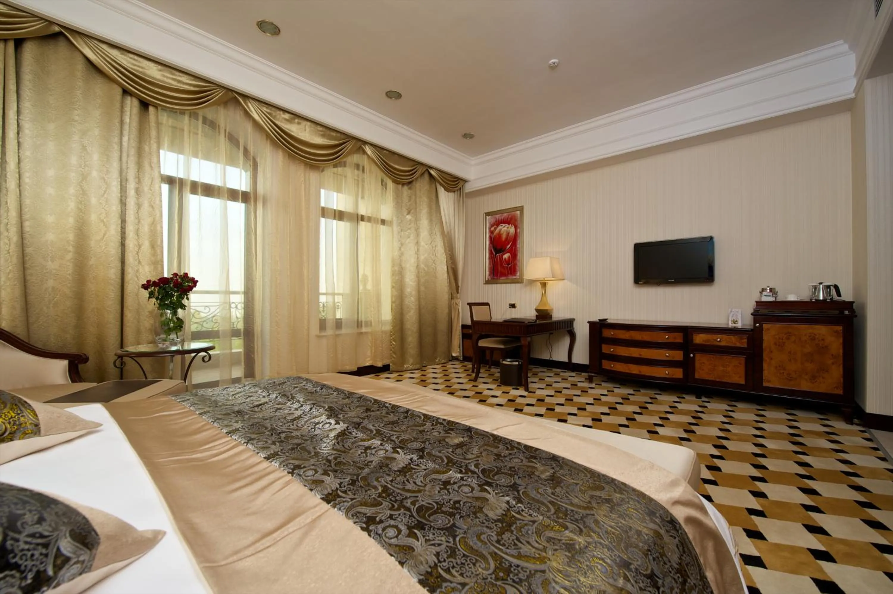 Photo of the whole room, Bed in Royal Tulip Almaty Hotel
