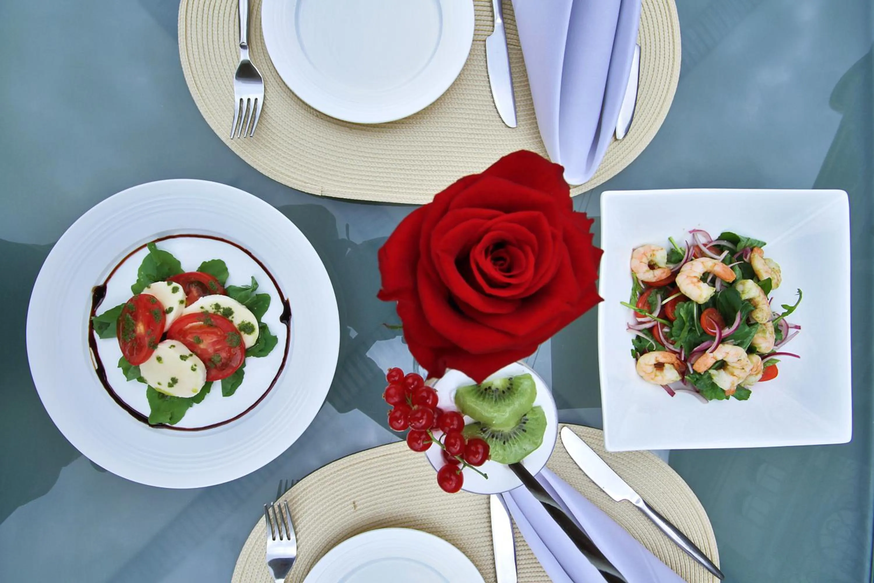 Restaurant/places to eat in Royal Tulip Almaty Hotel