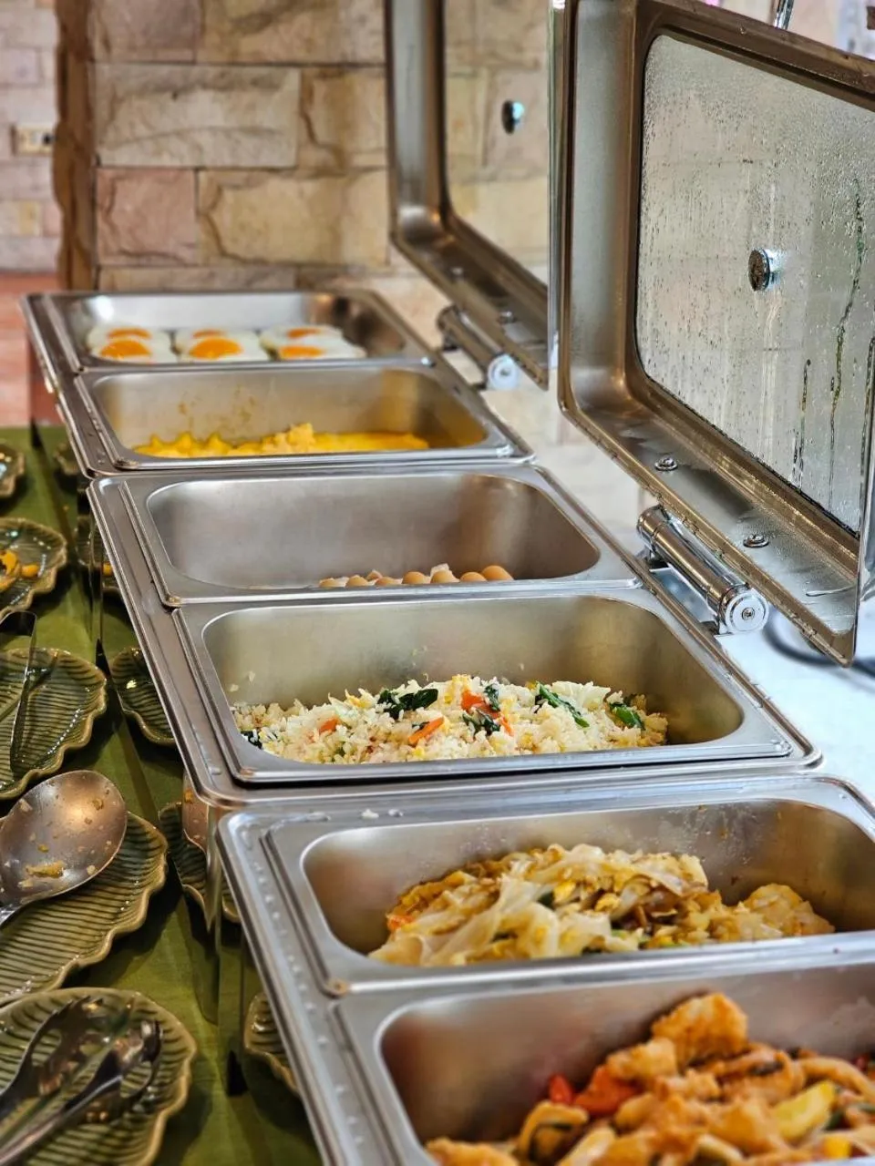 Breakfast in Feung Nakorn Balcony Rooms and Cafe