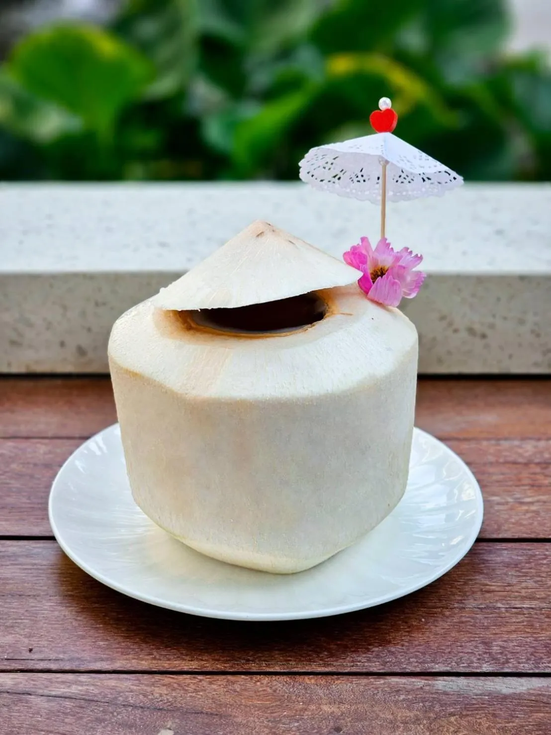 Restaurant/places to eat in Feung Nakorn Balcony Rooms and Cafe