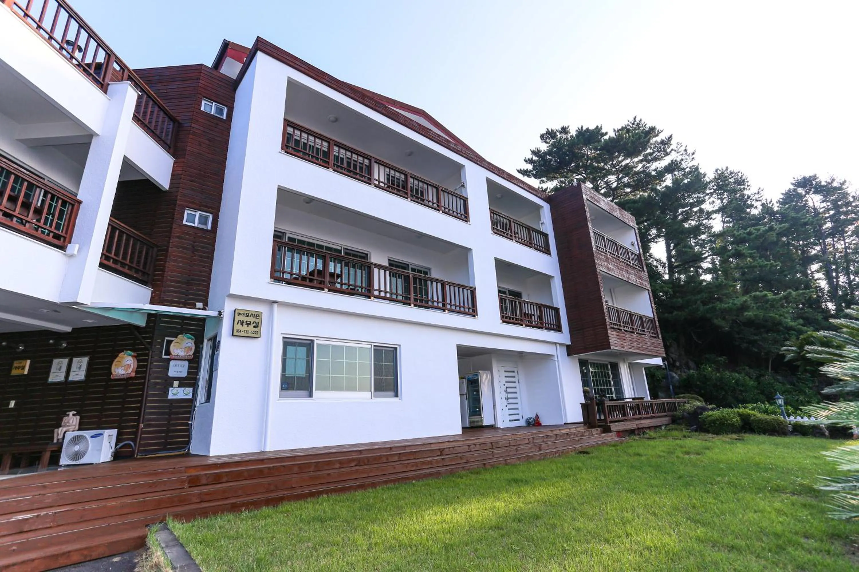 Property building in Four Season Pension