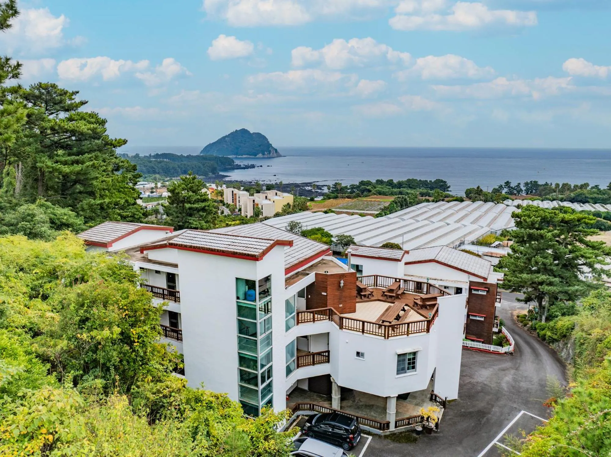 Property building in Four Season Pension