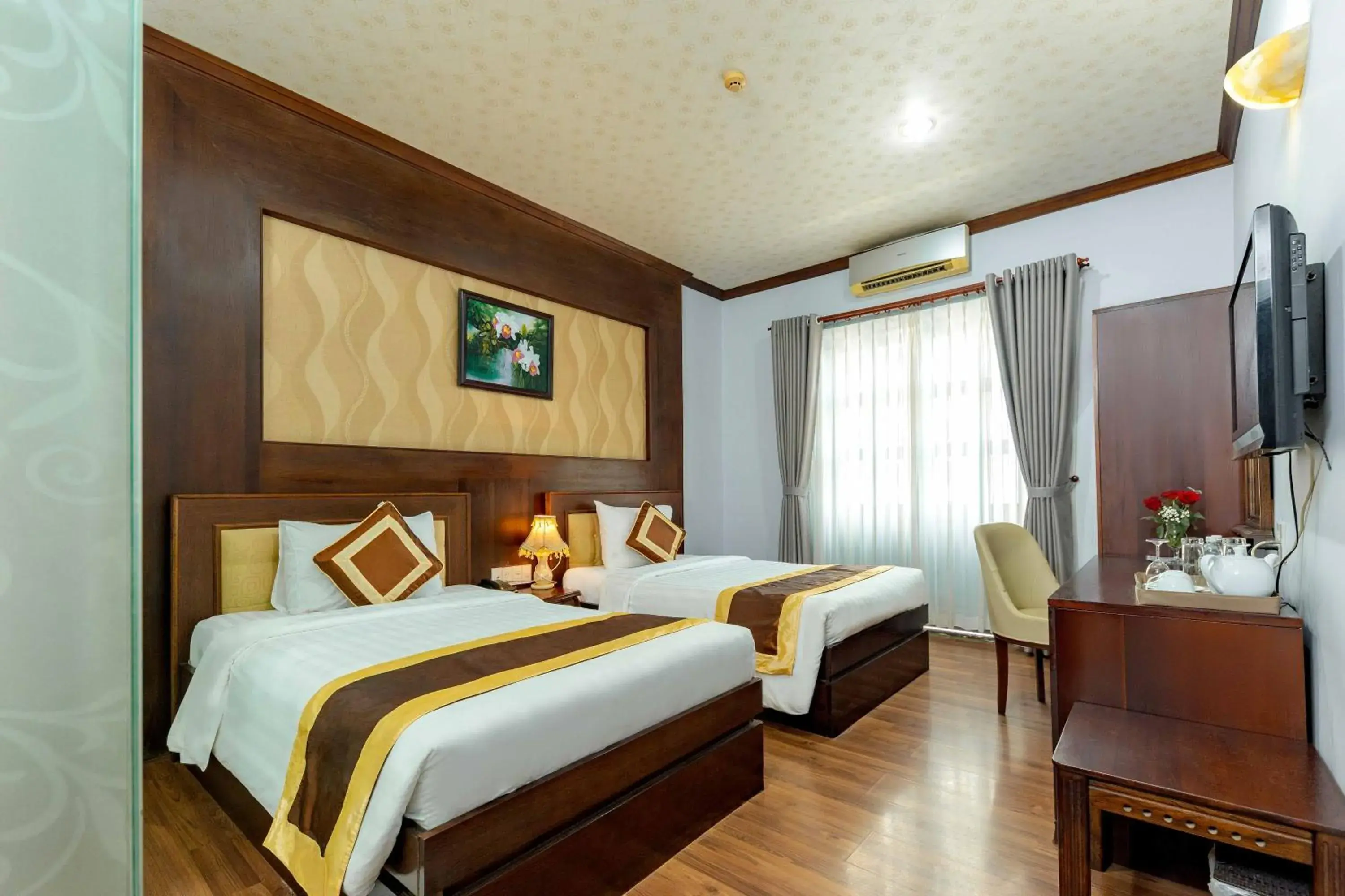Deluxe Twin Room with Sea View in Rembrandt Hotel Nha Trang Deluxe Twin Room with Sea View in Rembrandt Hotel Nha Trang