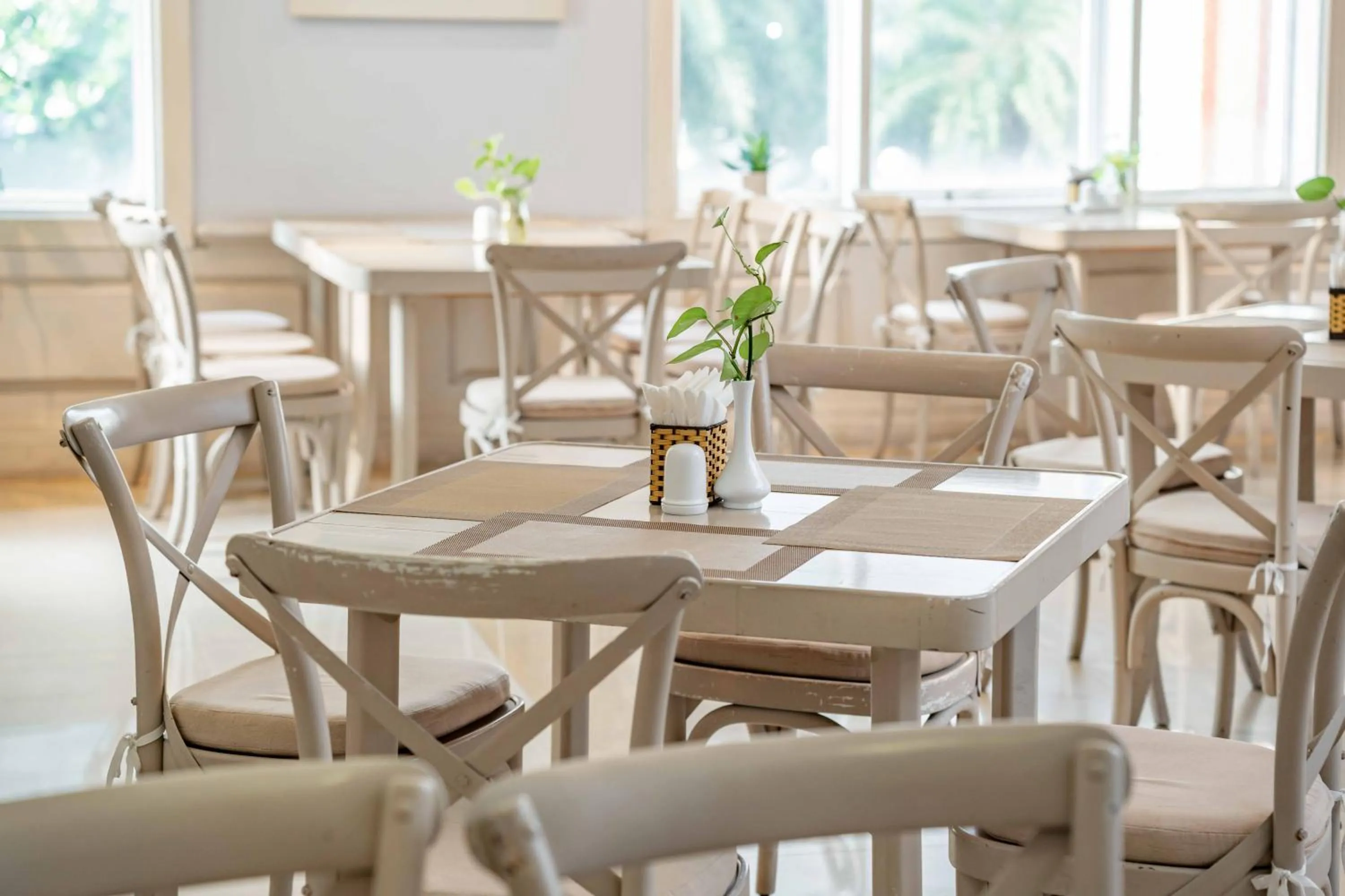 Restaurant/places to eat in Rembrandt Hotel Nha Trang