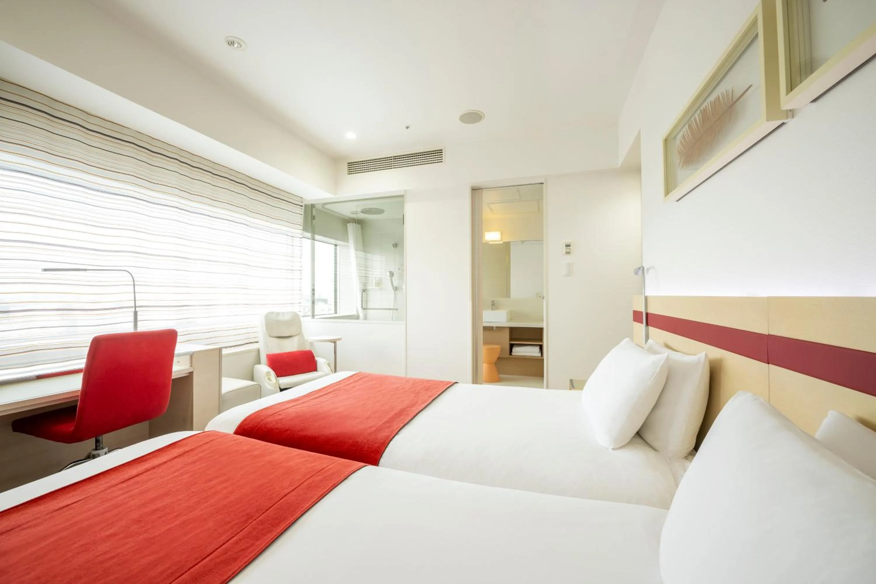 Photo of the whole room, Bed in remm Akihabara