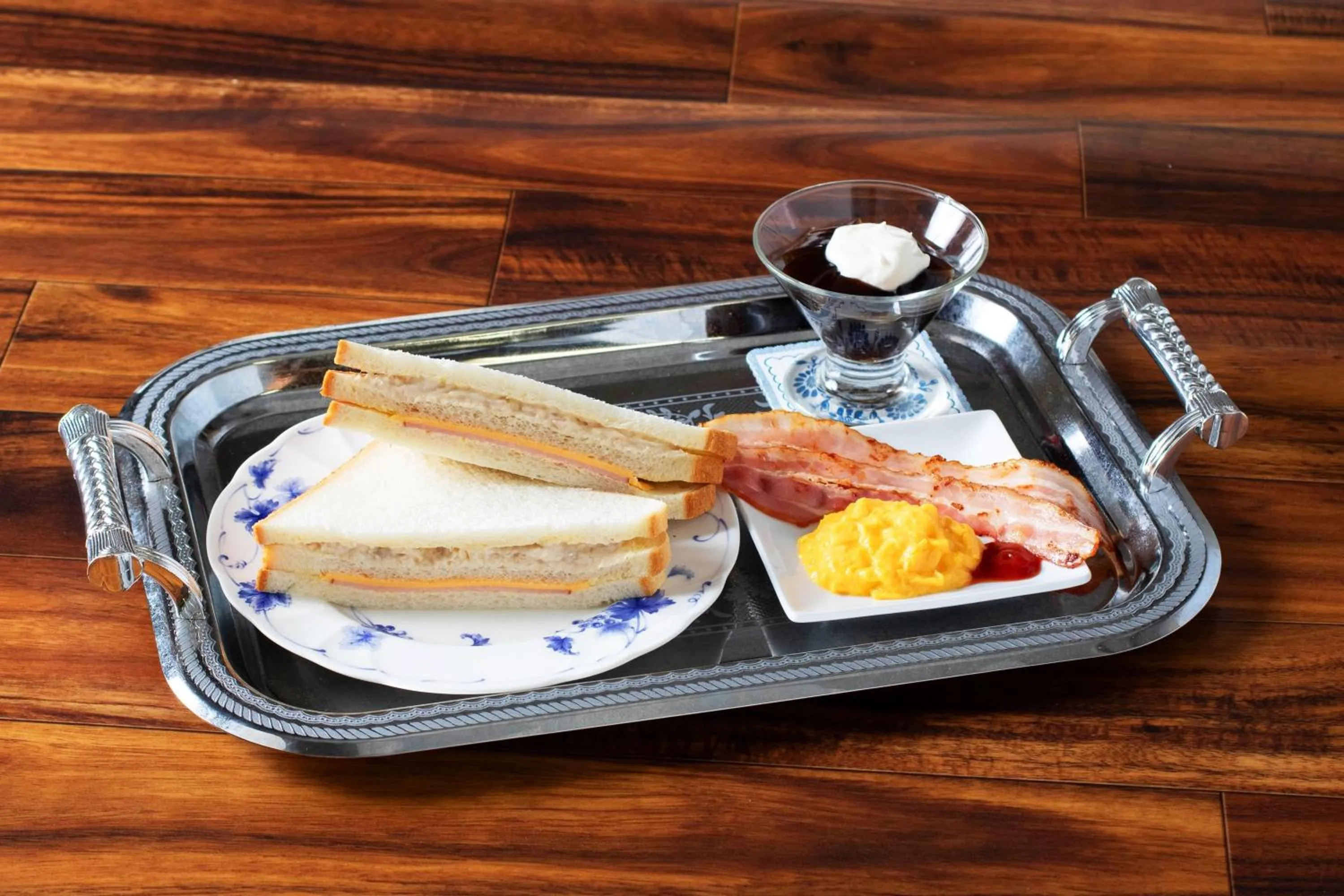 Breakfast in remm Akihabara