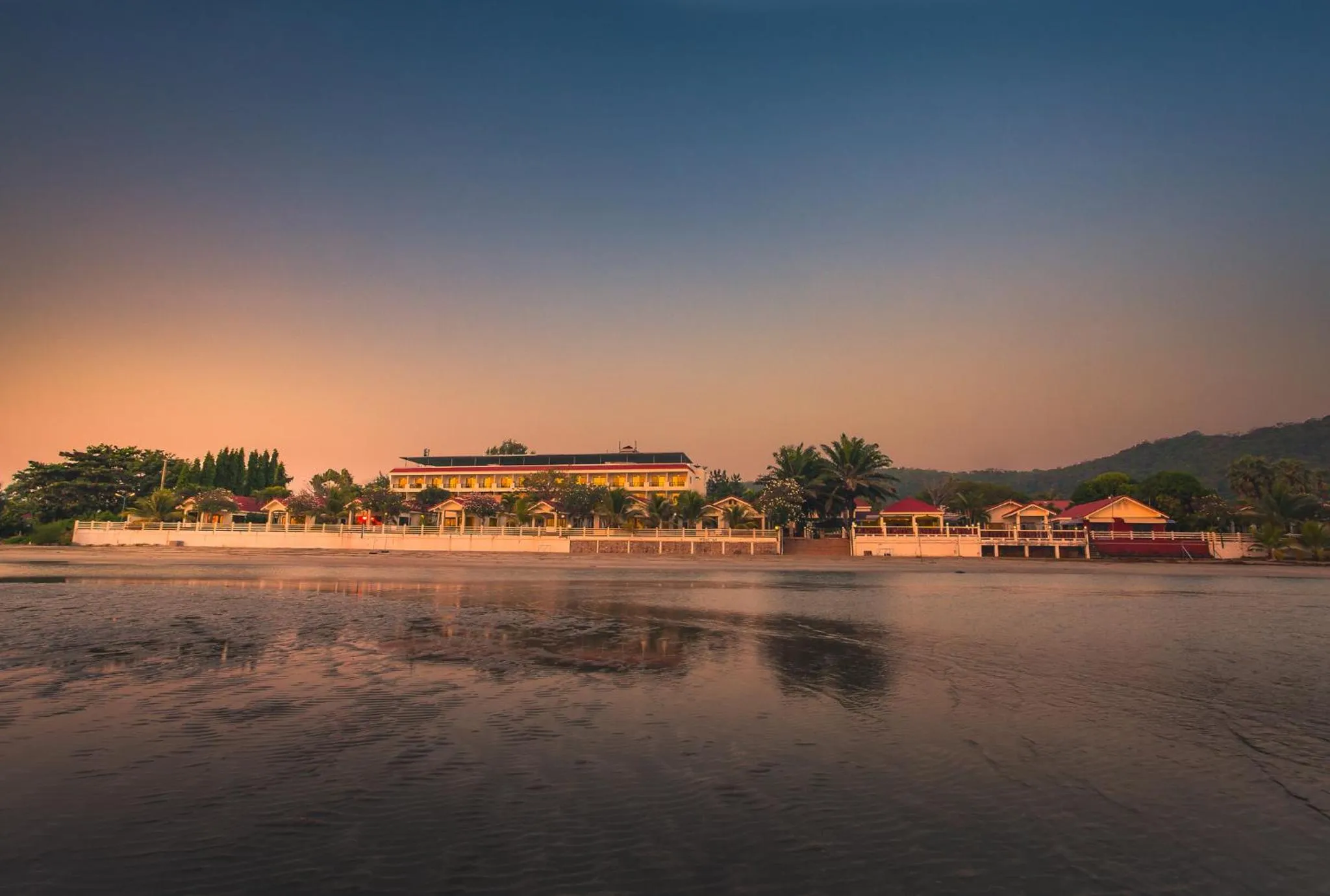 Property building in New Travel Beach Hotel & Resort