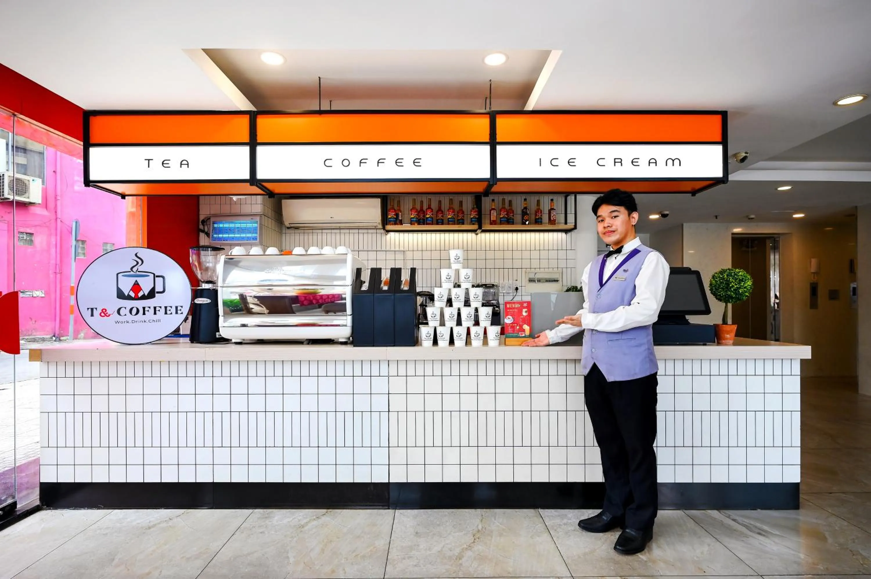 Coffee/tea facilities in TTC Hotel Deluxe Airport