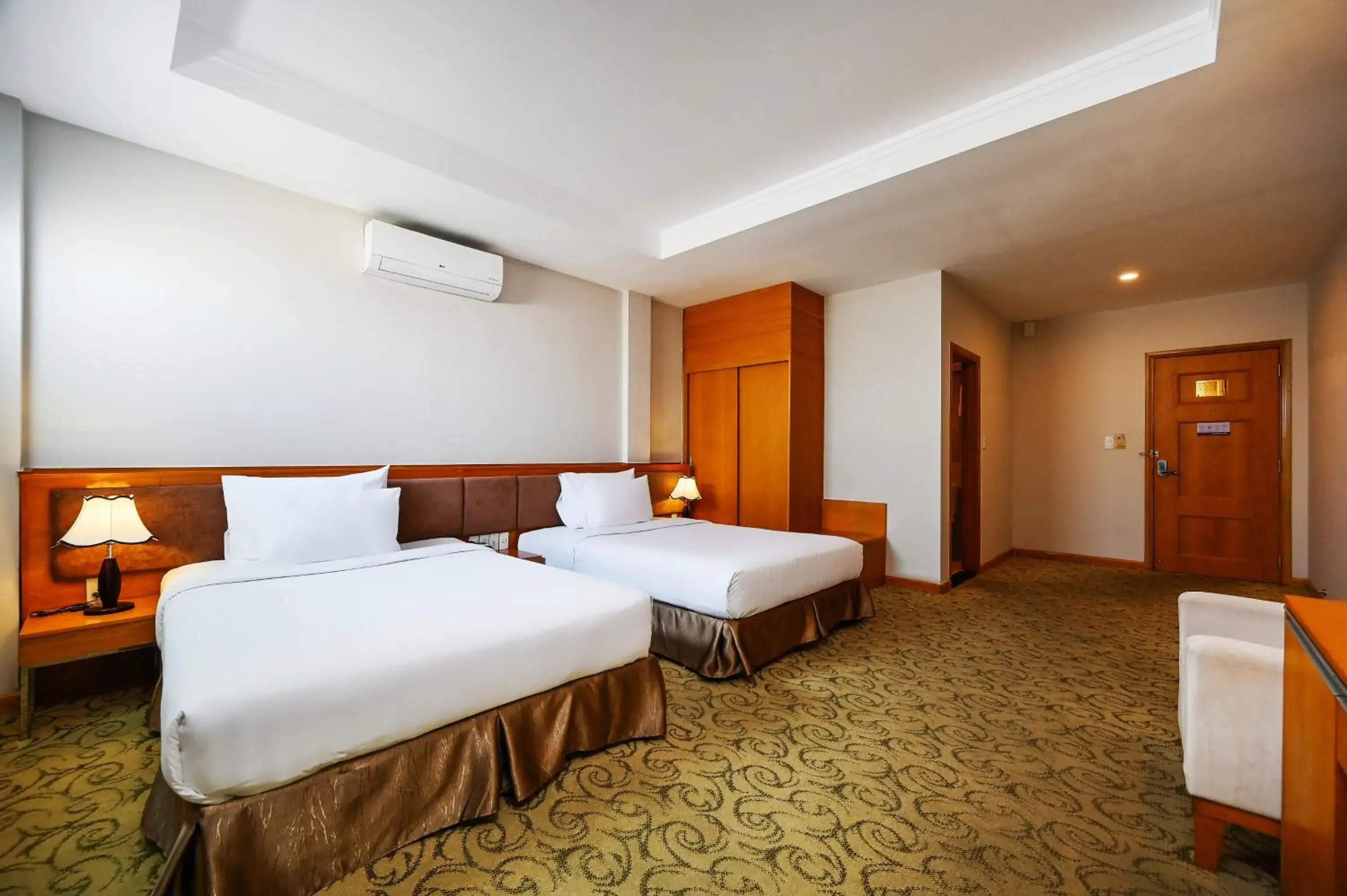 Deluxe Twin Room in TTC Hotel Deluxe Airport Deluxe Twin Room in TTC Hotel Deluxe Airport