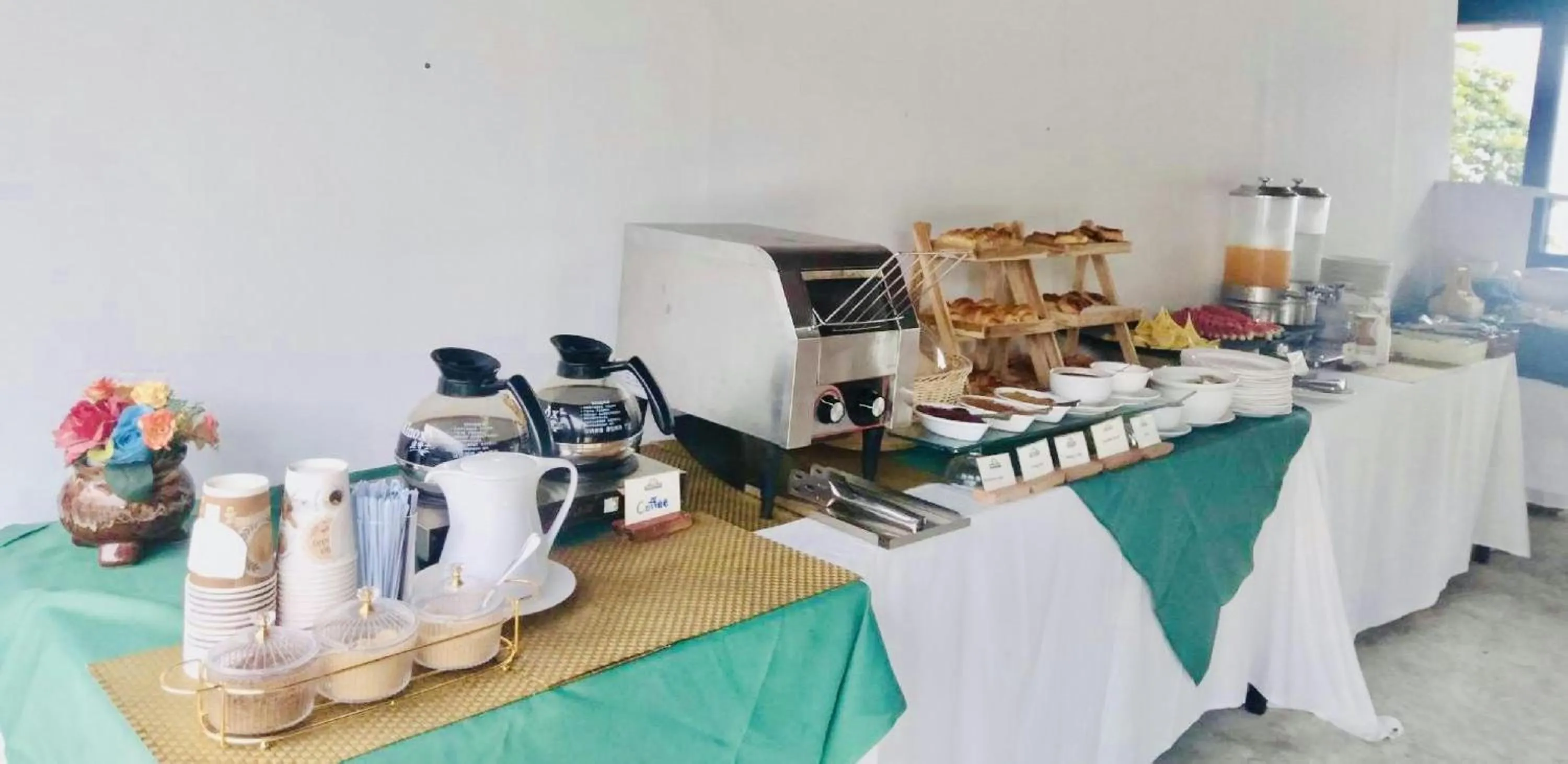 Food and drinks in Days Inn by Wyndham Aonang Krabi