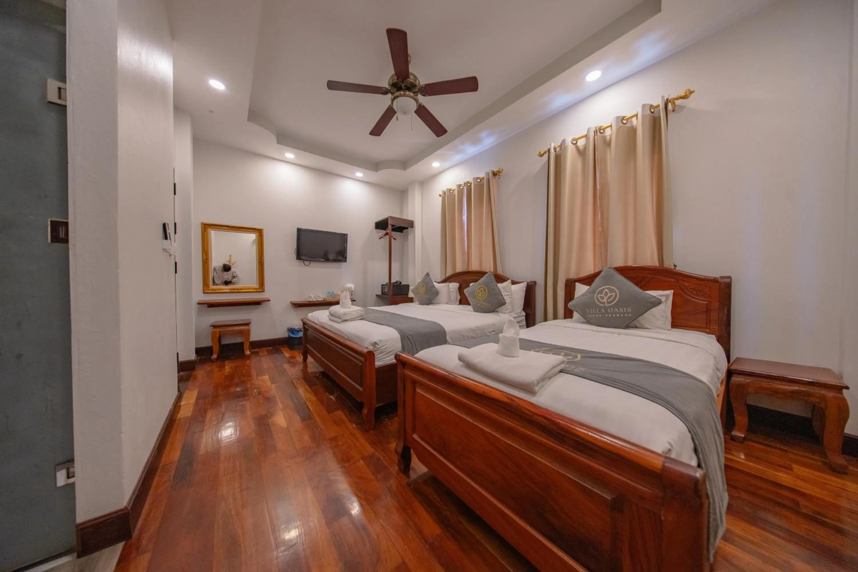 Photo of the whole room, Bed in Villa Oasis