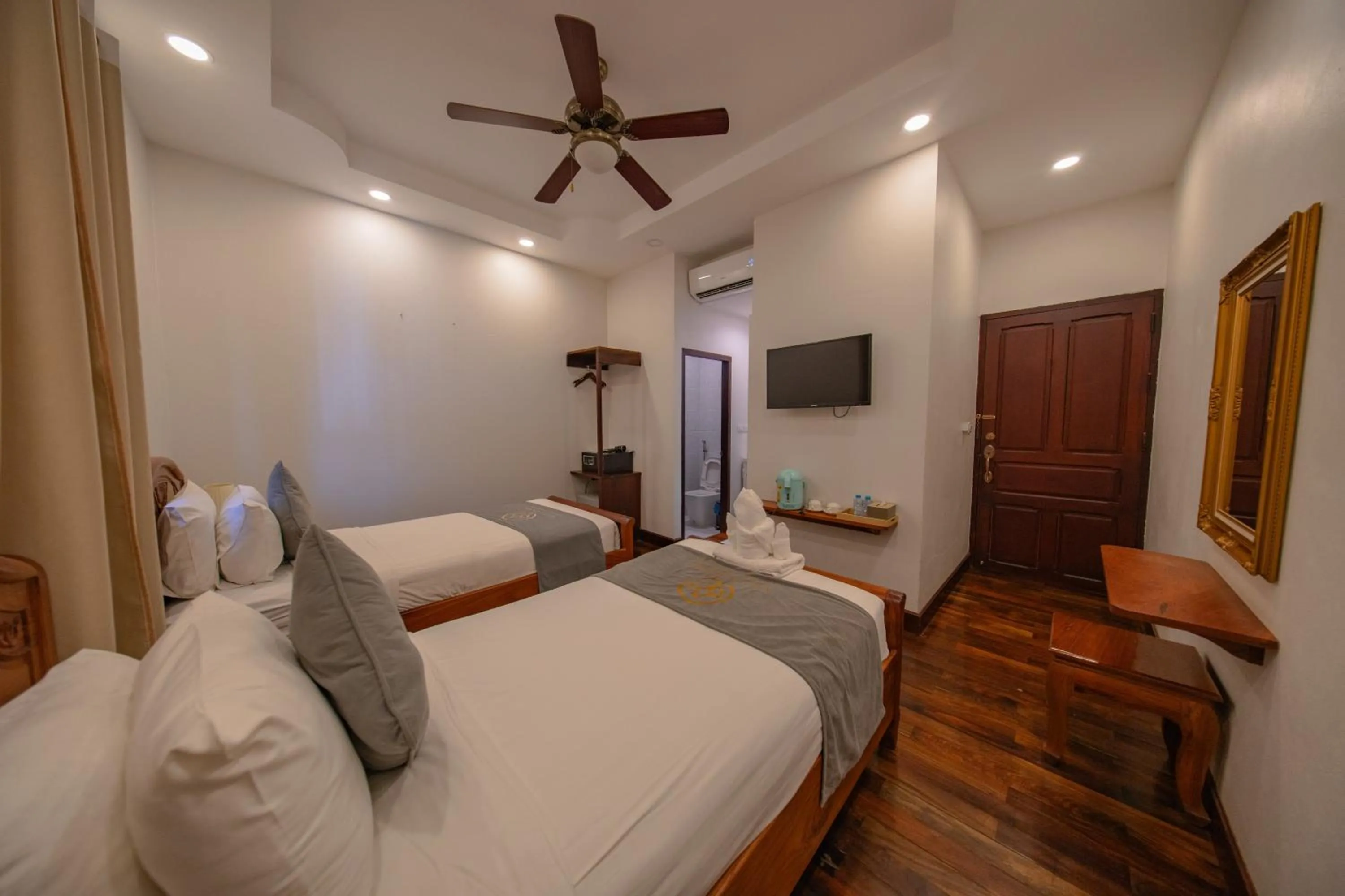 Photo of the whole room, Bed in Villa Oasis