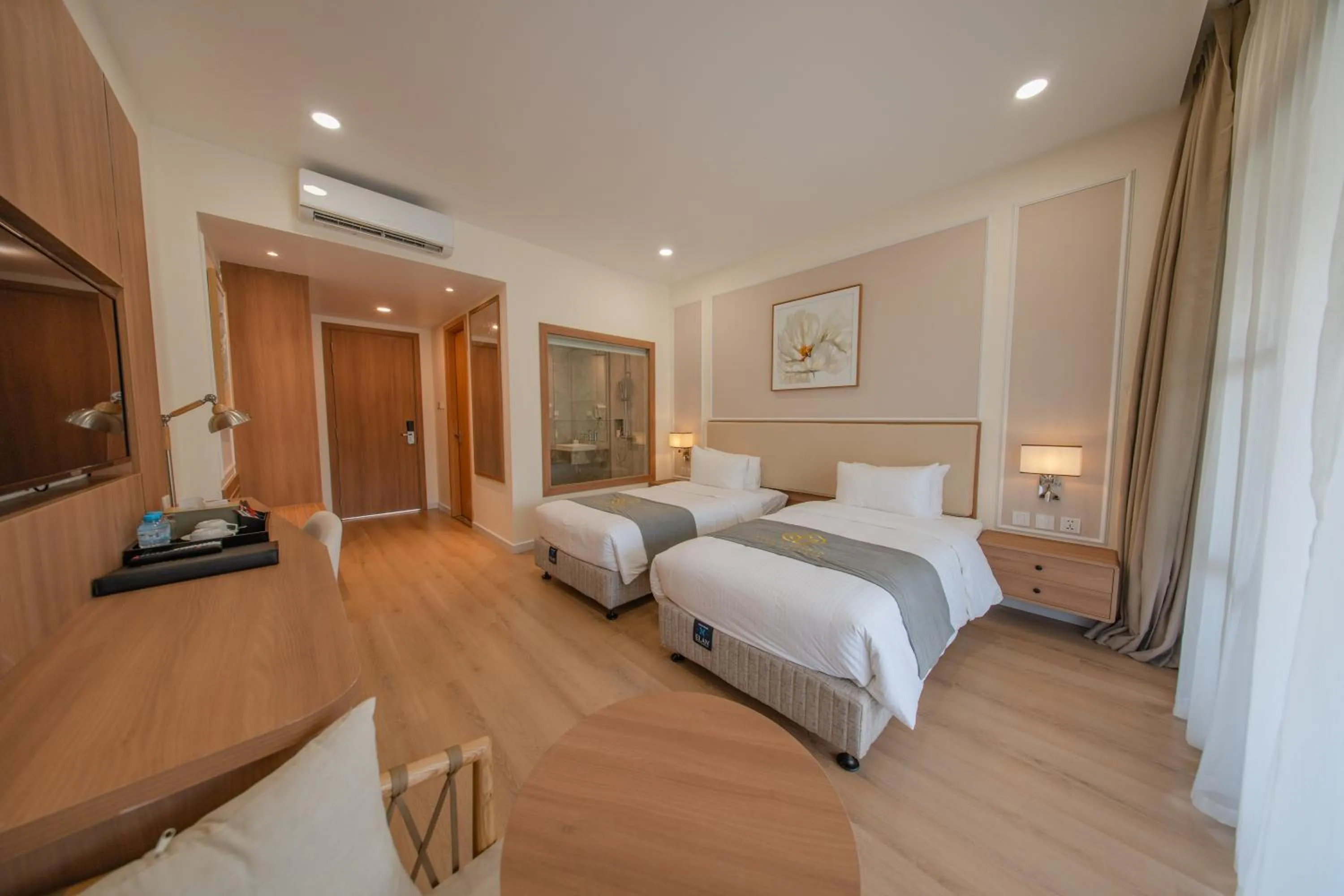 Photo of the whole room, Bed in Villa Oasis