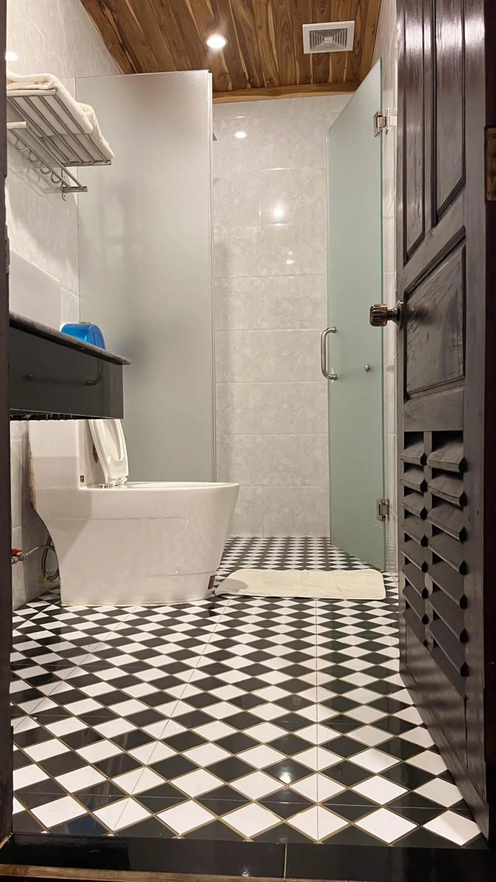 Shower in Villa Oasis