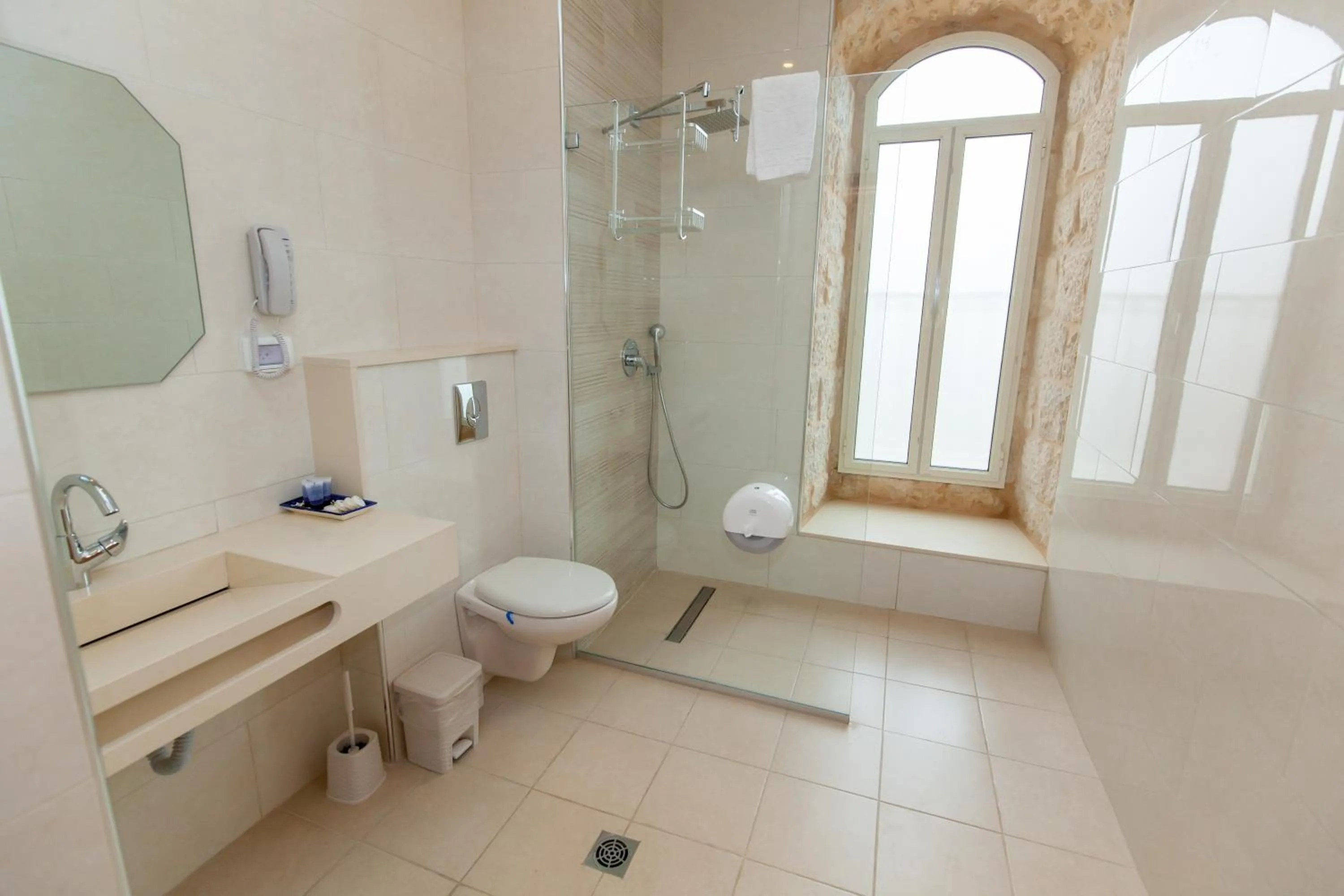 Bathroom in Azzahra Boutique Hotel & Restaurant - Jerusalem