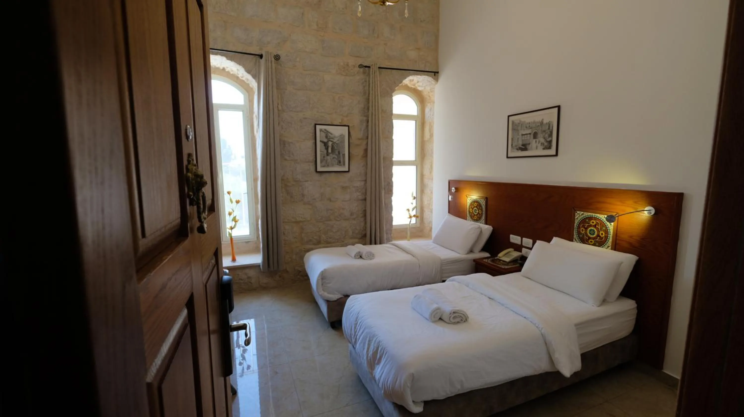 Bed in Azzahra Boutique Hotel & Restaurant - Jerusalem