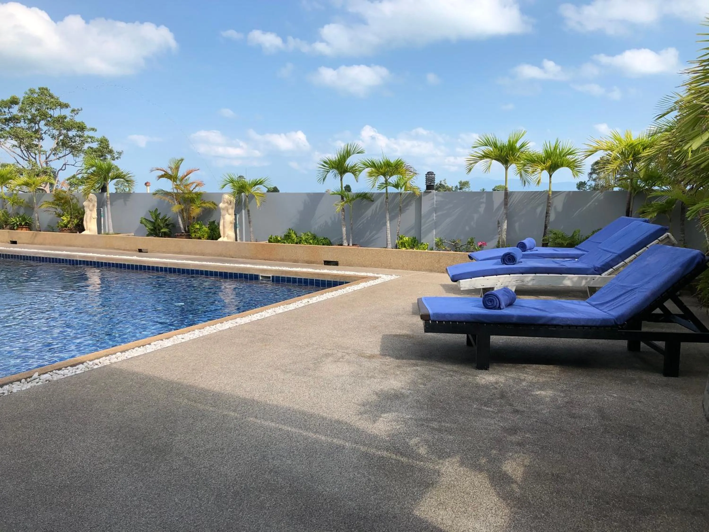 Swimming pool in Amarin Samui Hotel - SHA Plus Certified