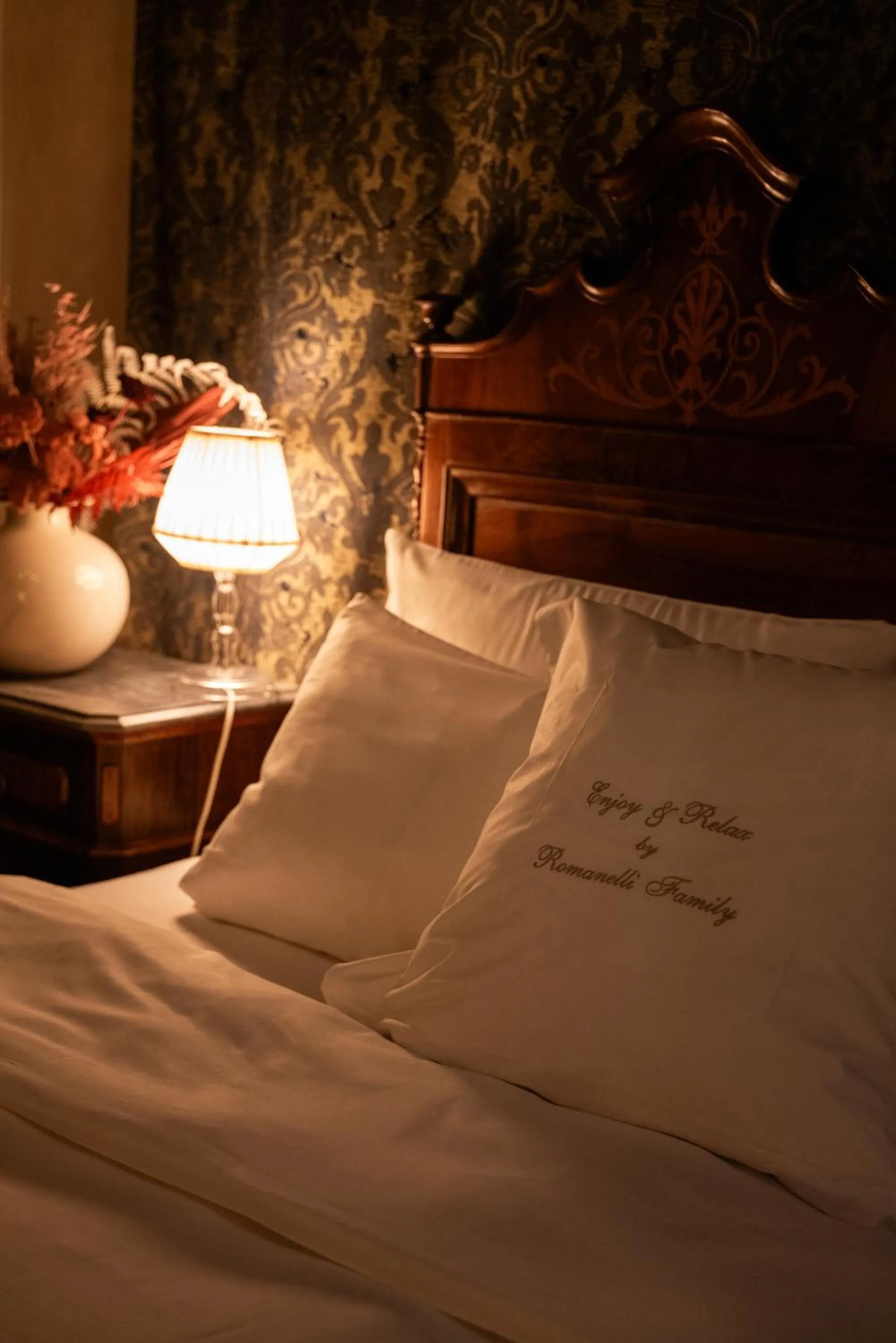 Bedroom, Bed in Novecento - By Romanelli Family