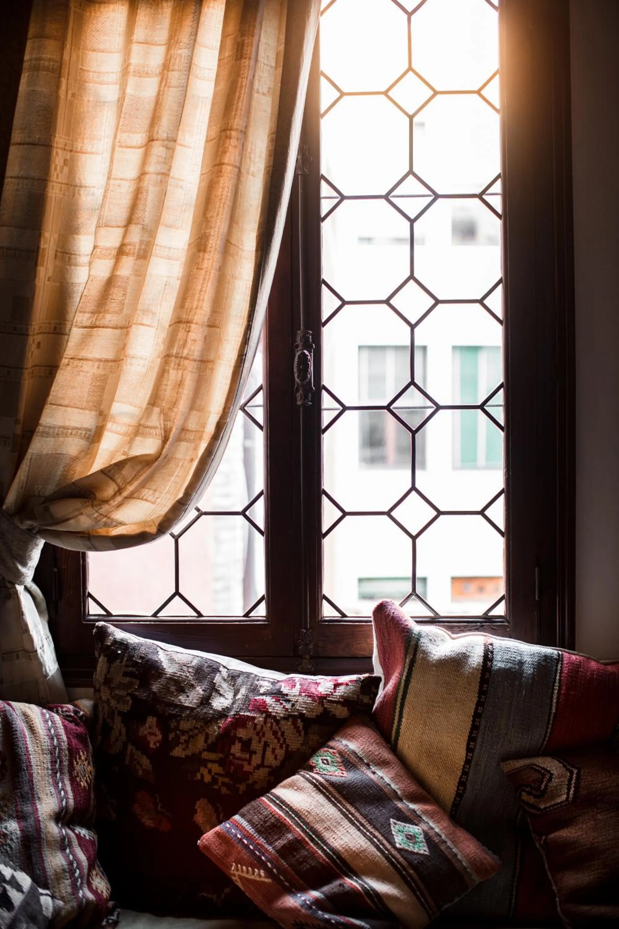 Seating area in Novecento - By Romanelli Family