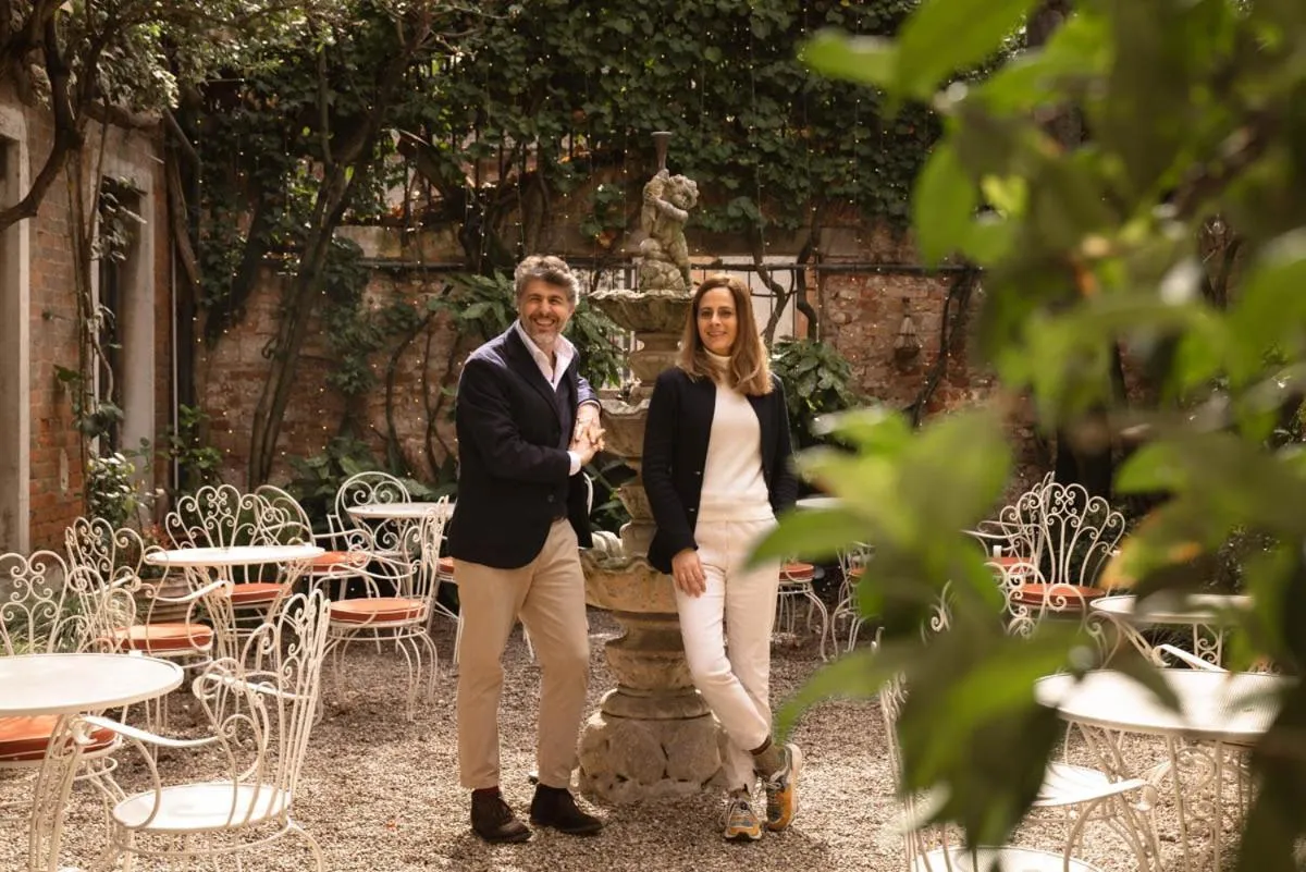 Staff in Novecento - By Romanelli Family