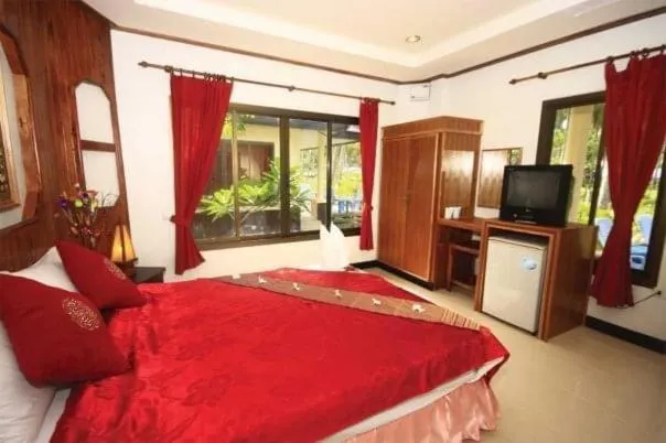 Bed in Moonwalk Lanta Resort