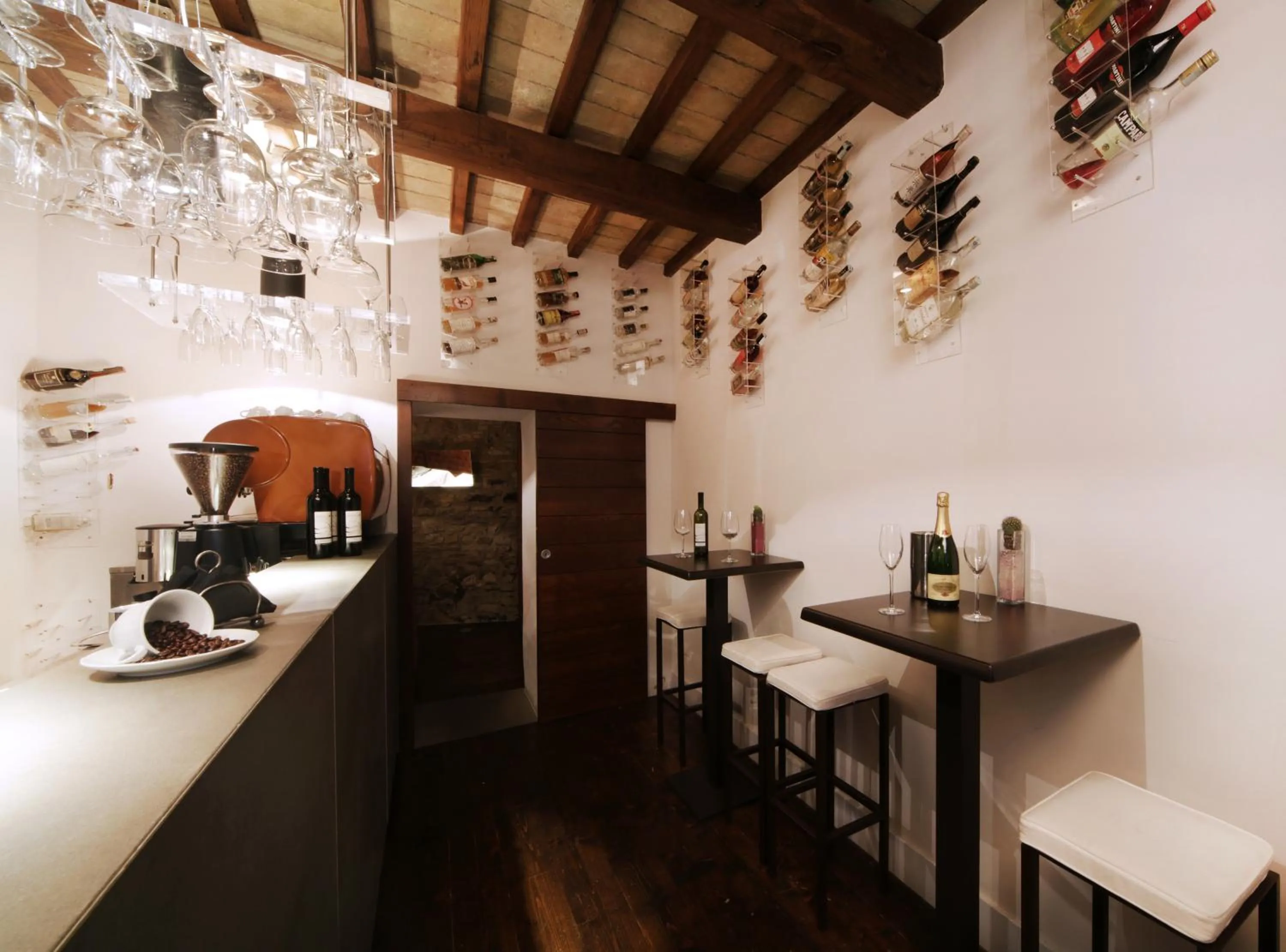 Drinks in Tenuta Ponziani Wine Resort&Spa