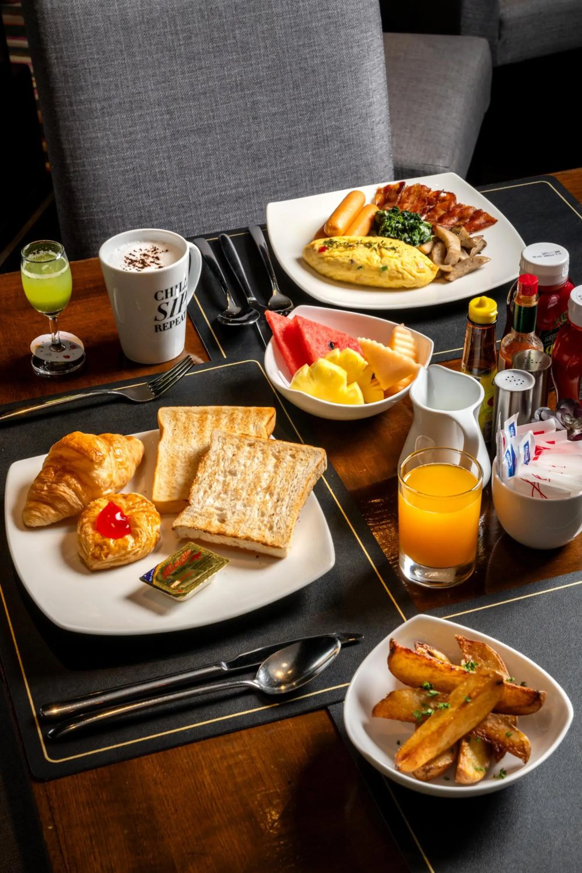 Breakfast in Night Hotel Bangkok - Sukhumvit 15