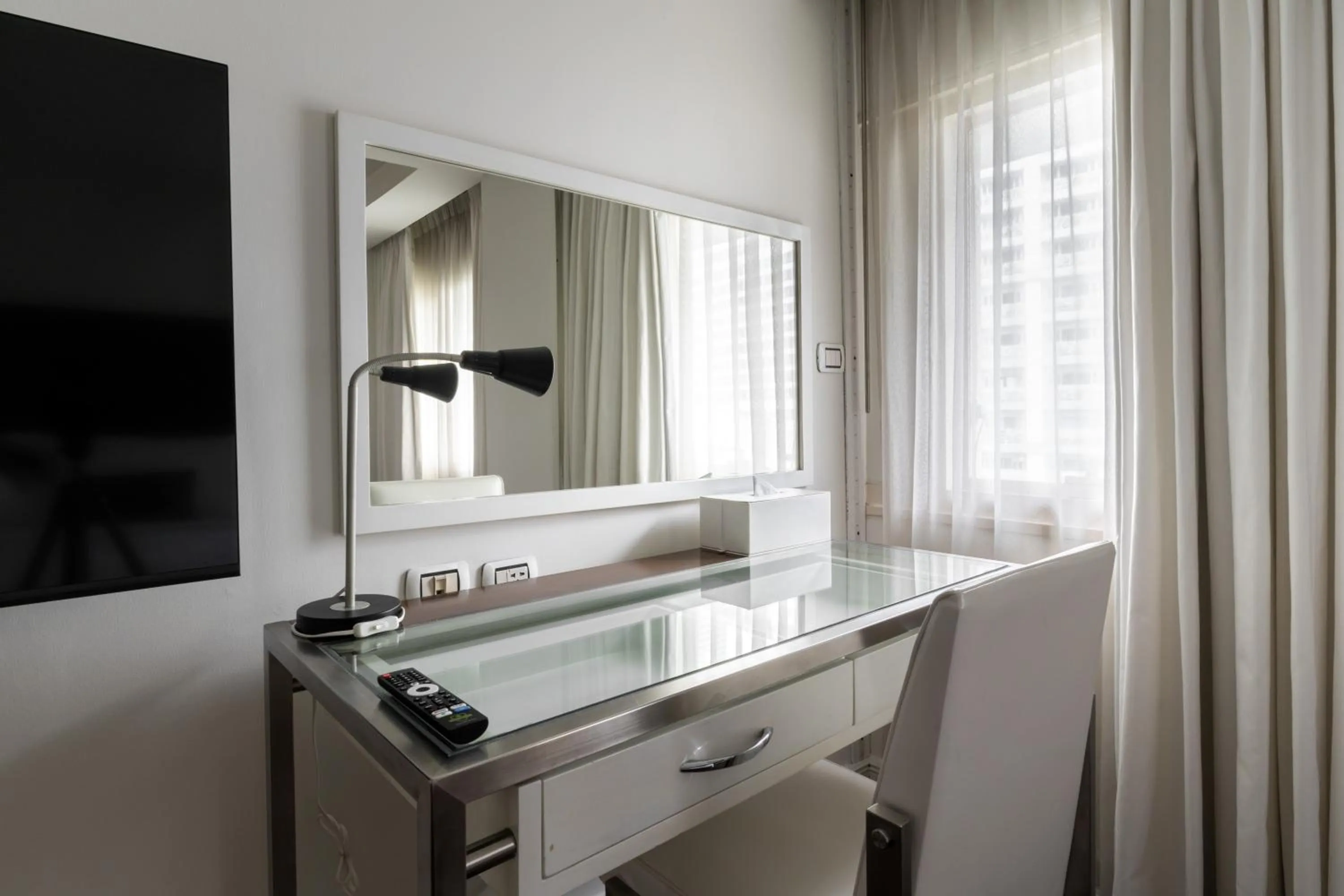 Bedroom in Night Hotel Bangkok - Sukhumvit 15