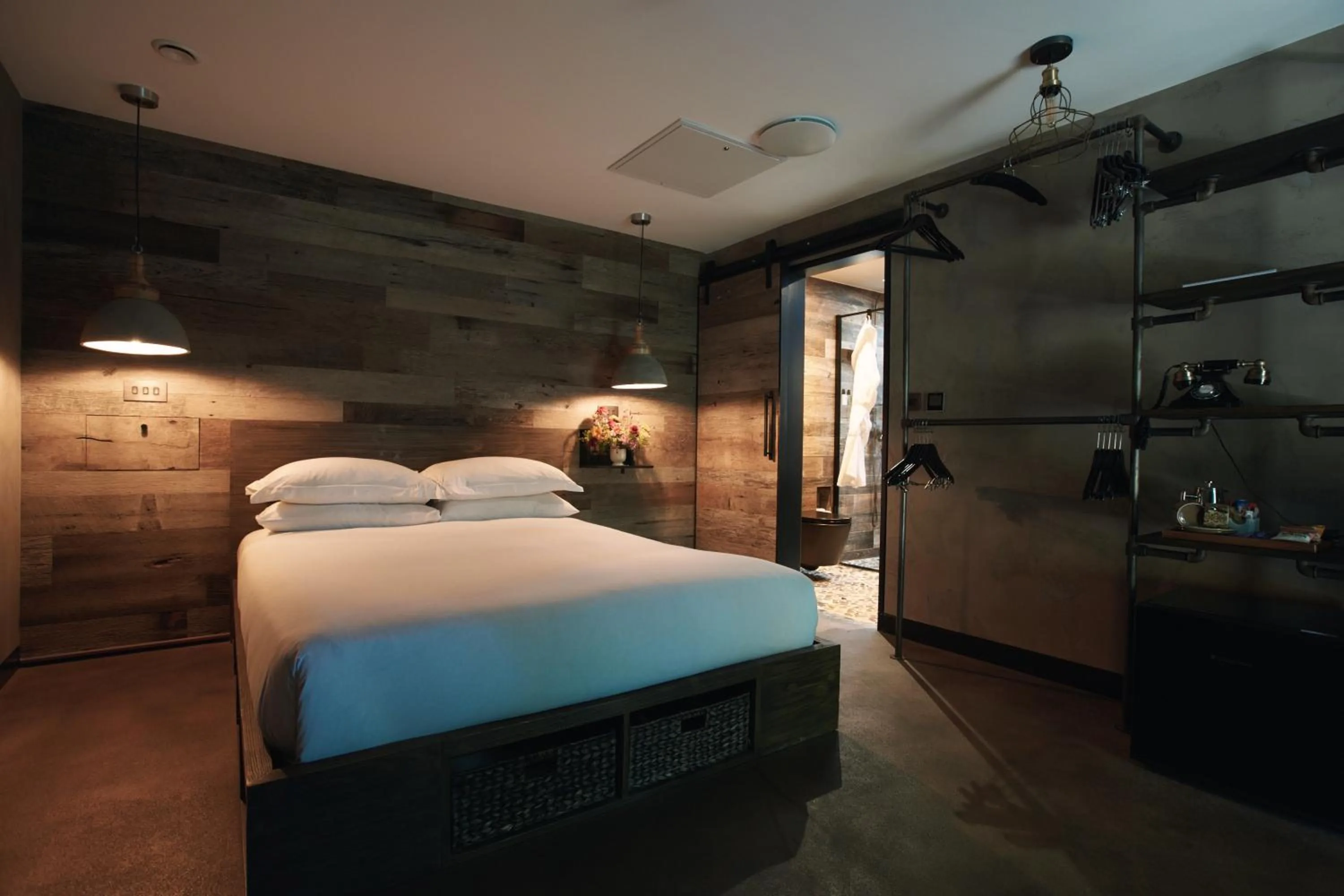 Bedroom, Bed in Fermain Valley Hotel