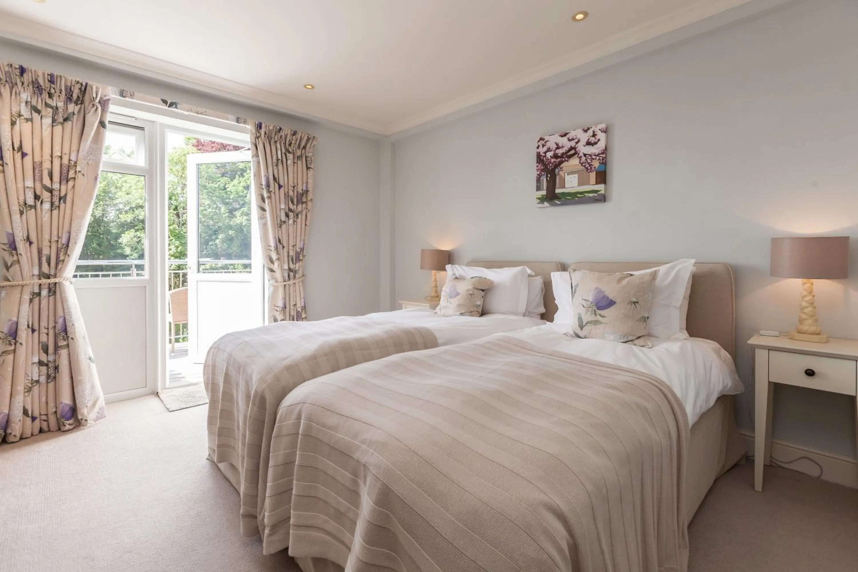 Bedroom, Bed in Fermain Valley Hotel