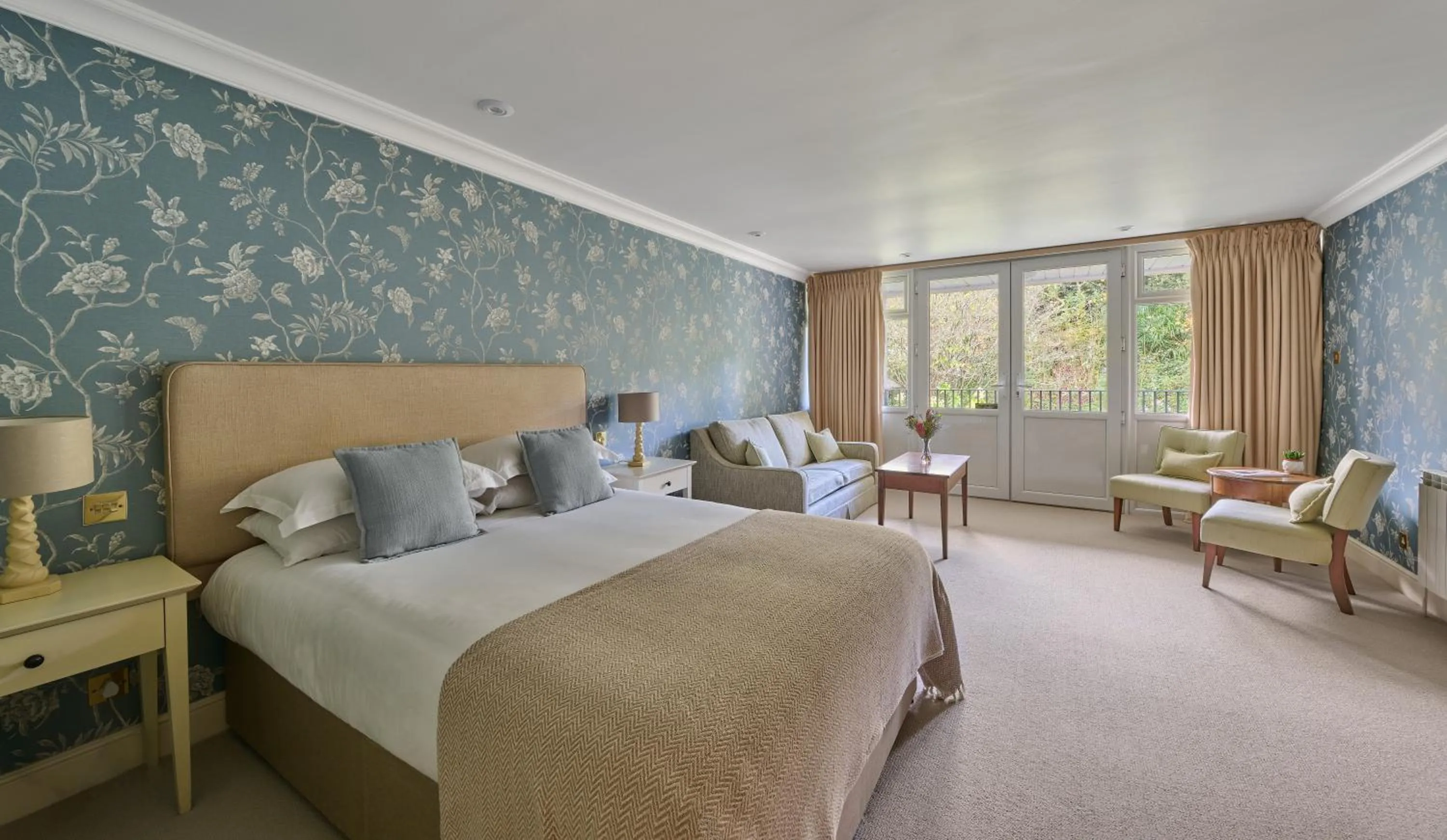 Bed in Fermain Valley Hotel