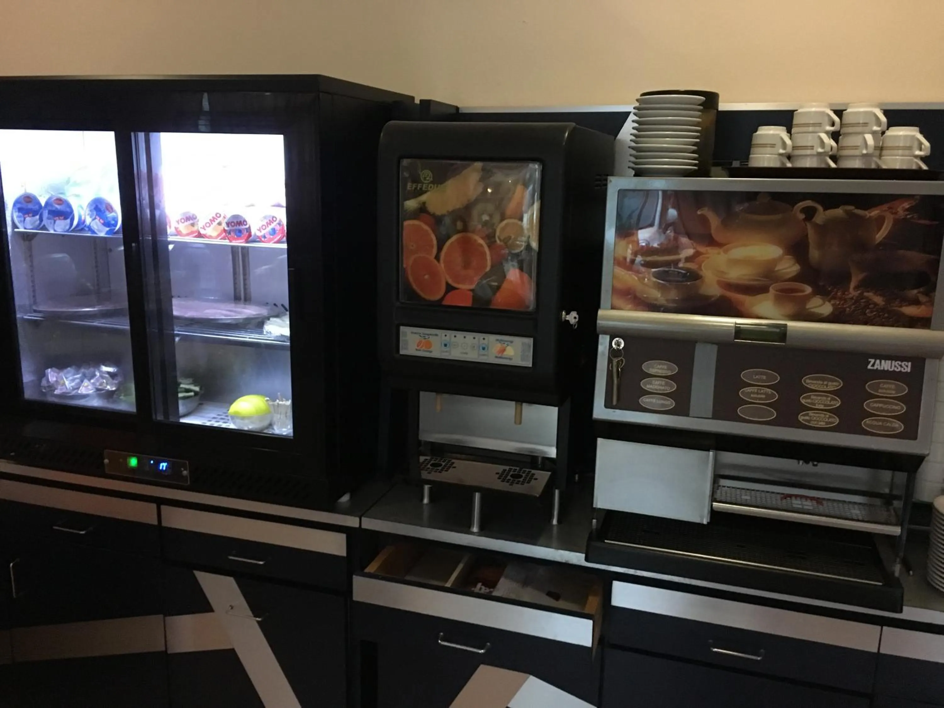 Buffet breakfast in Hotel Arma Ristorante