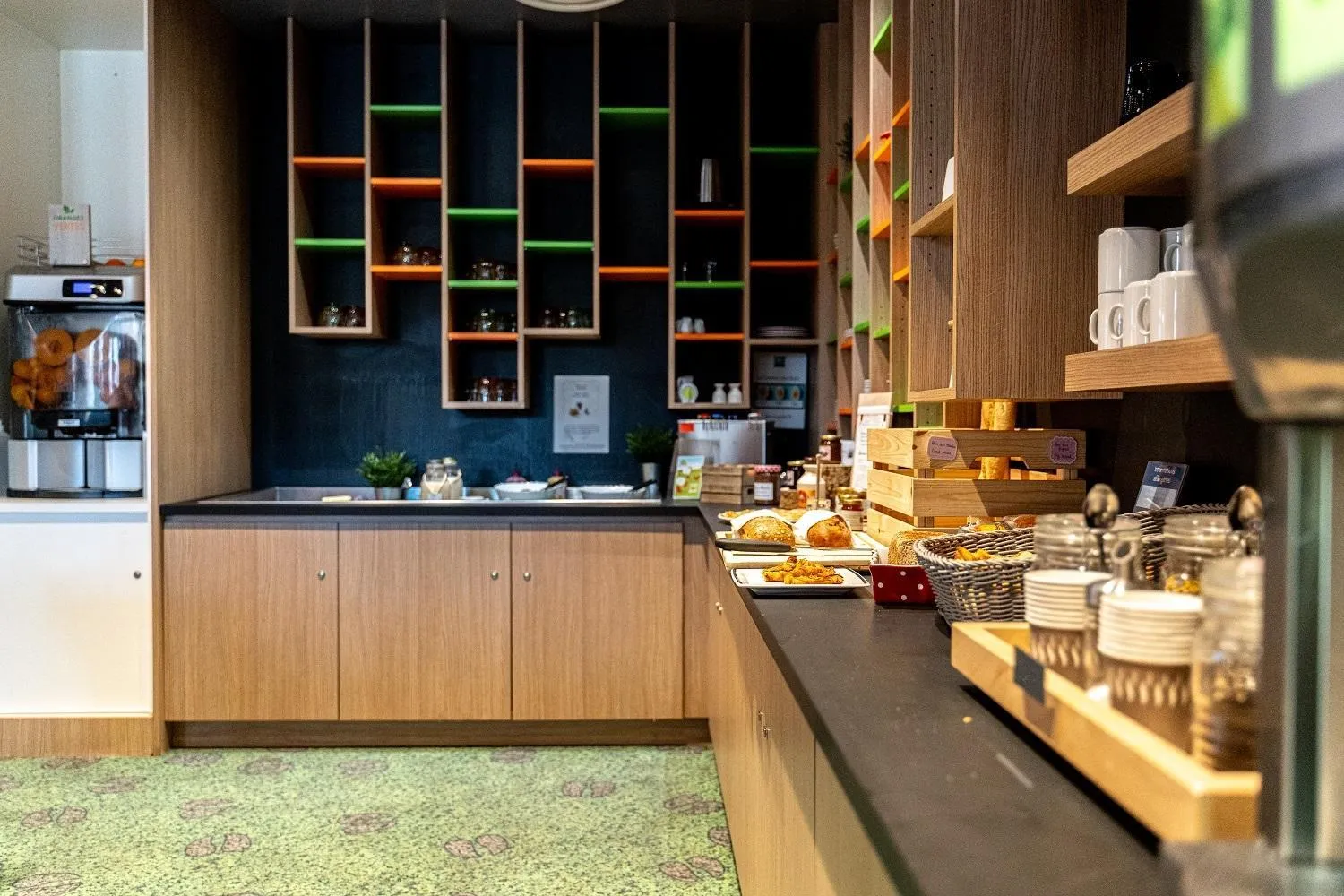 Breakfast in ibis Styles Moulins Centre