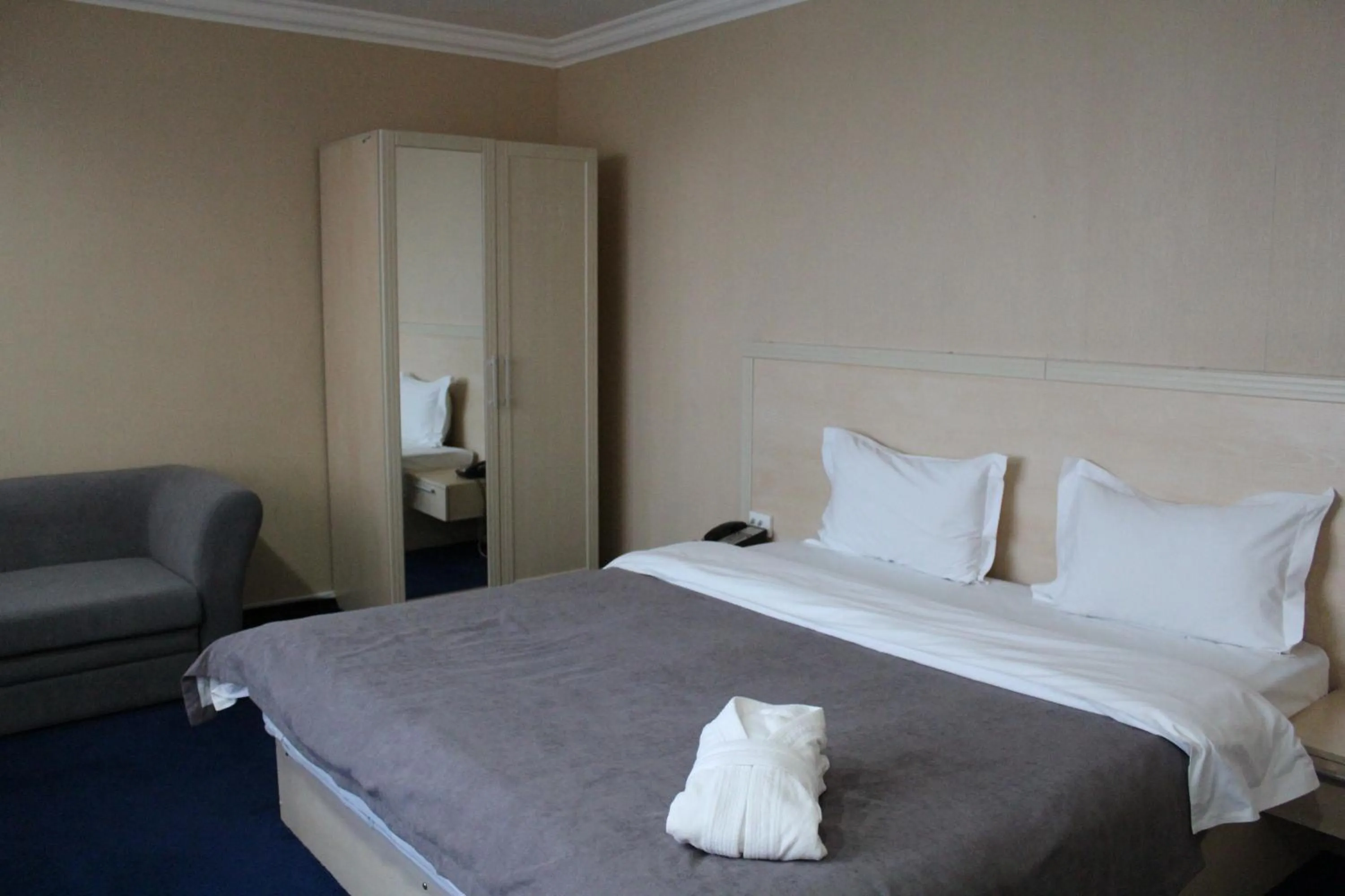 Bed in King Hotel Astana