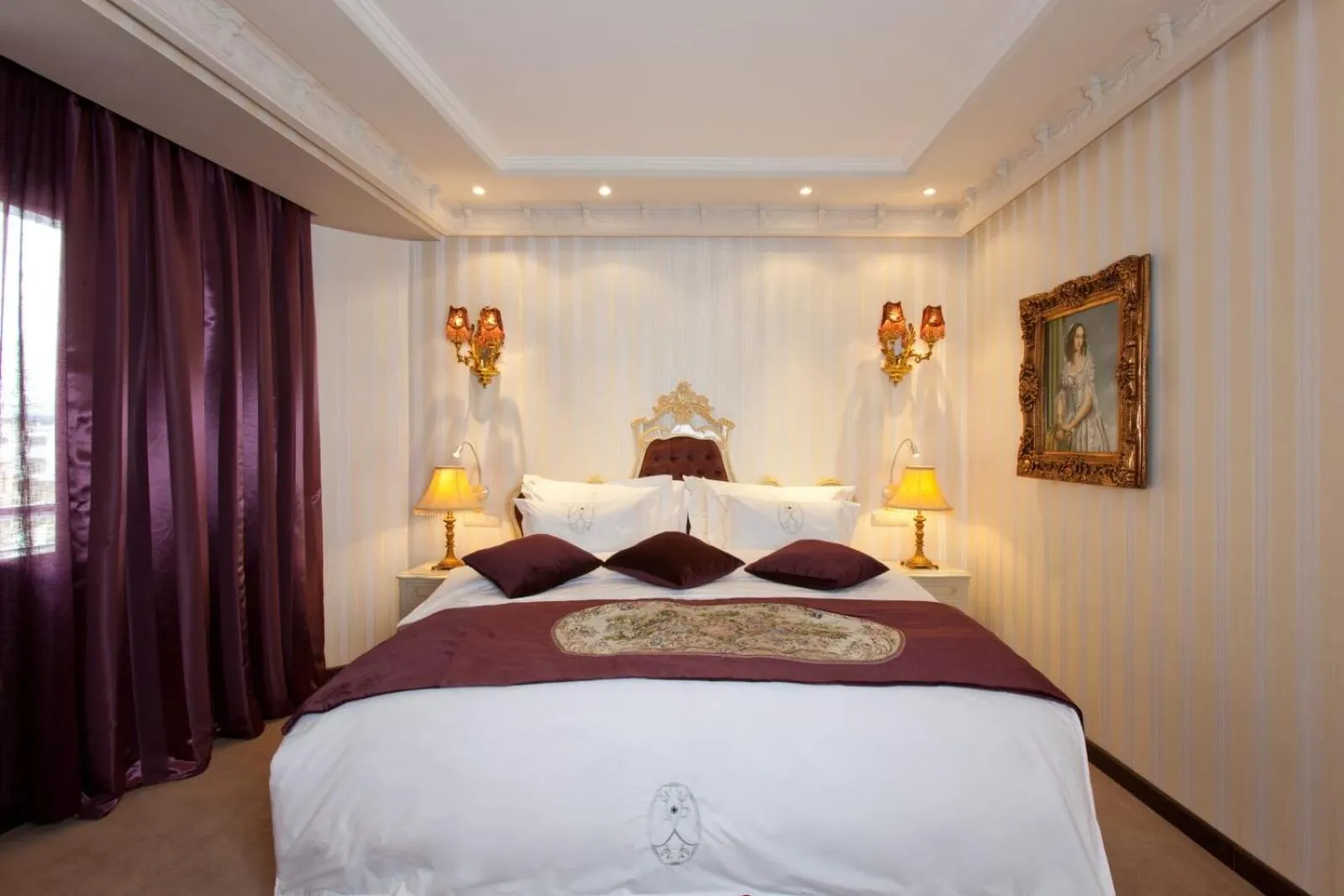 Living room, Bed in Art Palace Suites & Spa