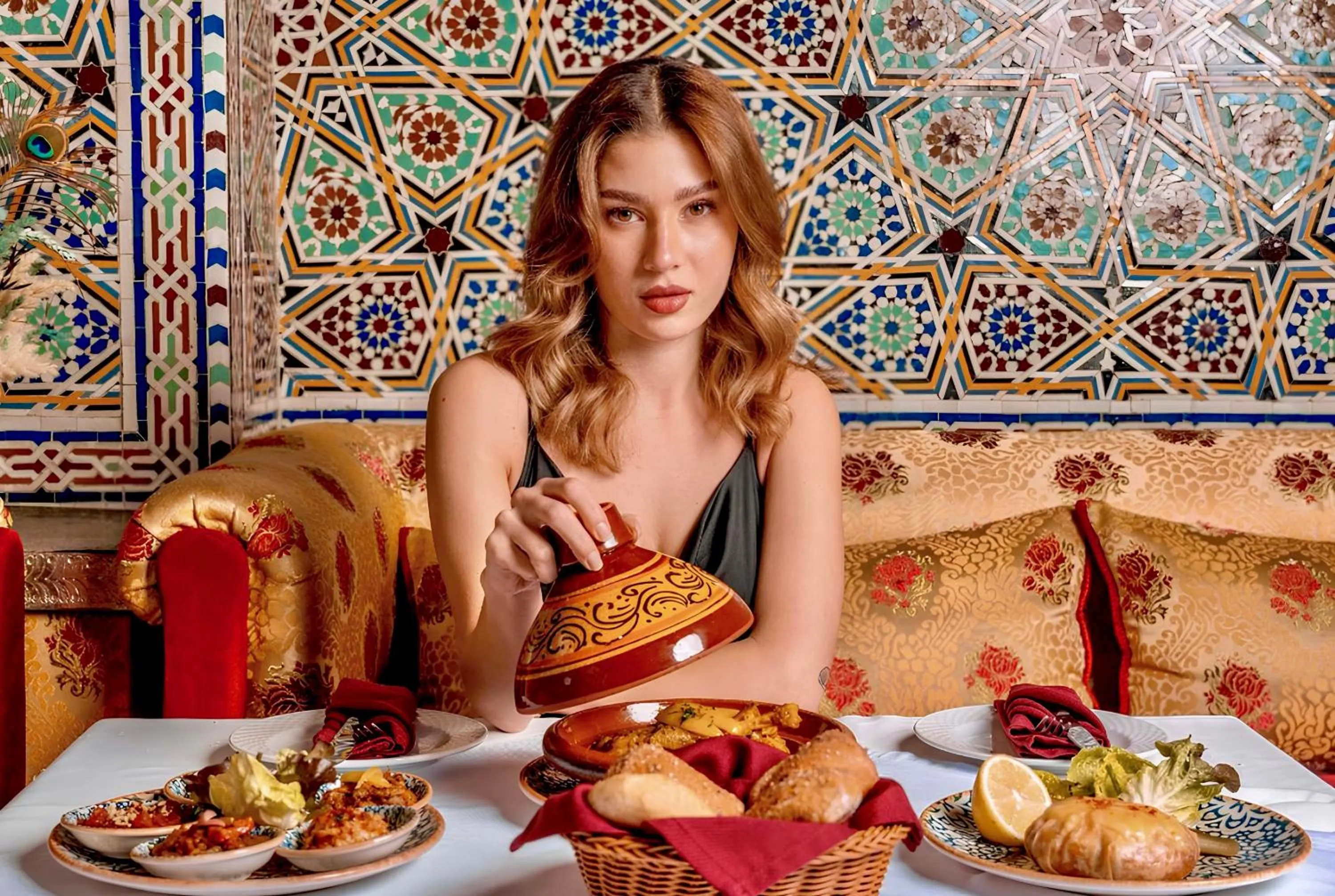 Restaurant/places to eat in Art Palace Suites & Spa