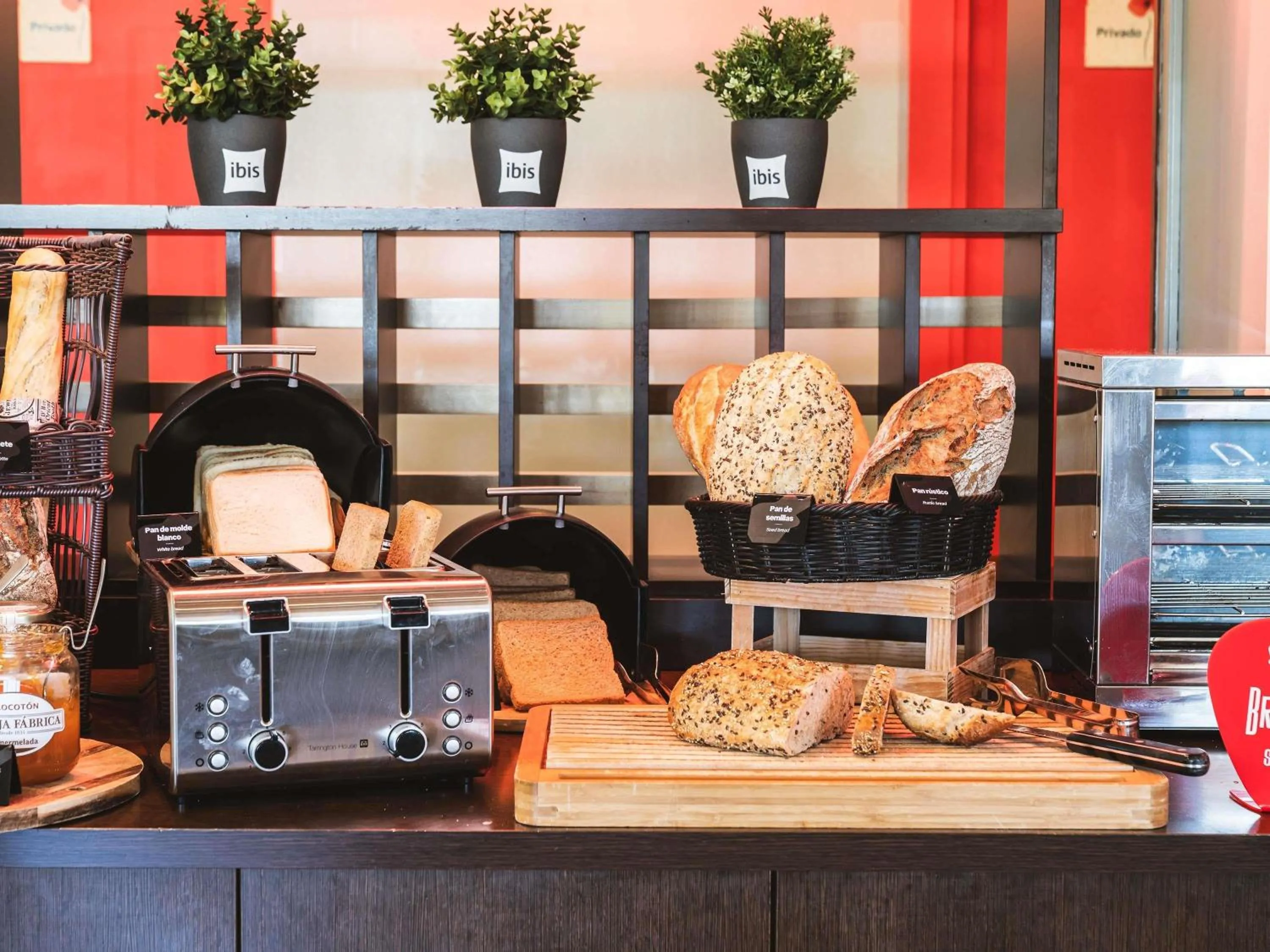 Breakfast in Ibis Madrid Alcorcon Tresaguas