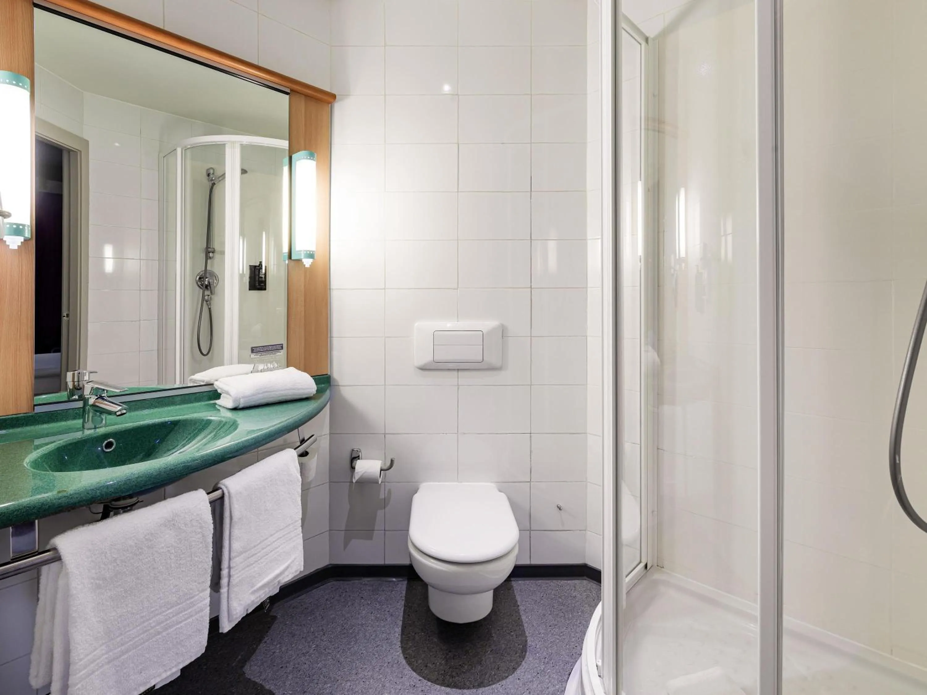 Bedroom in Ibis Madrid Getafe