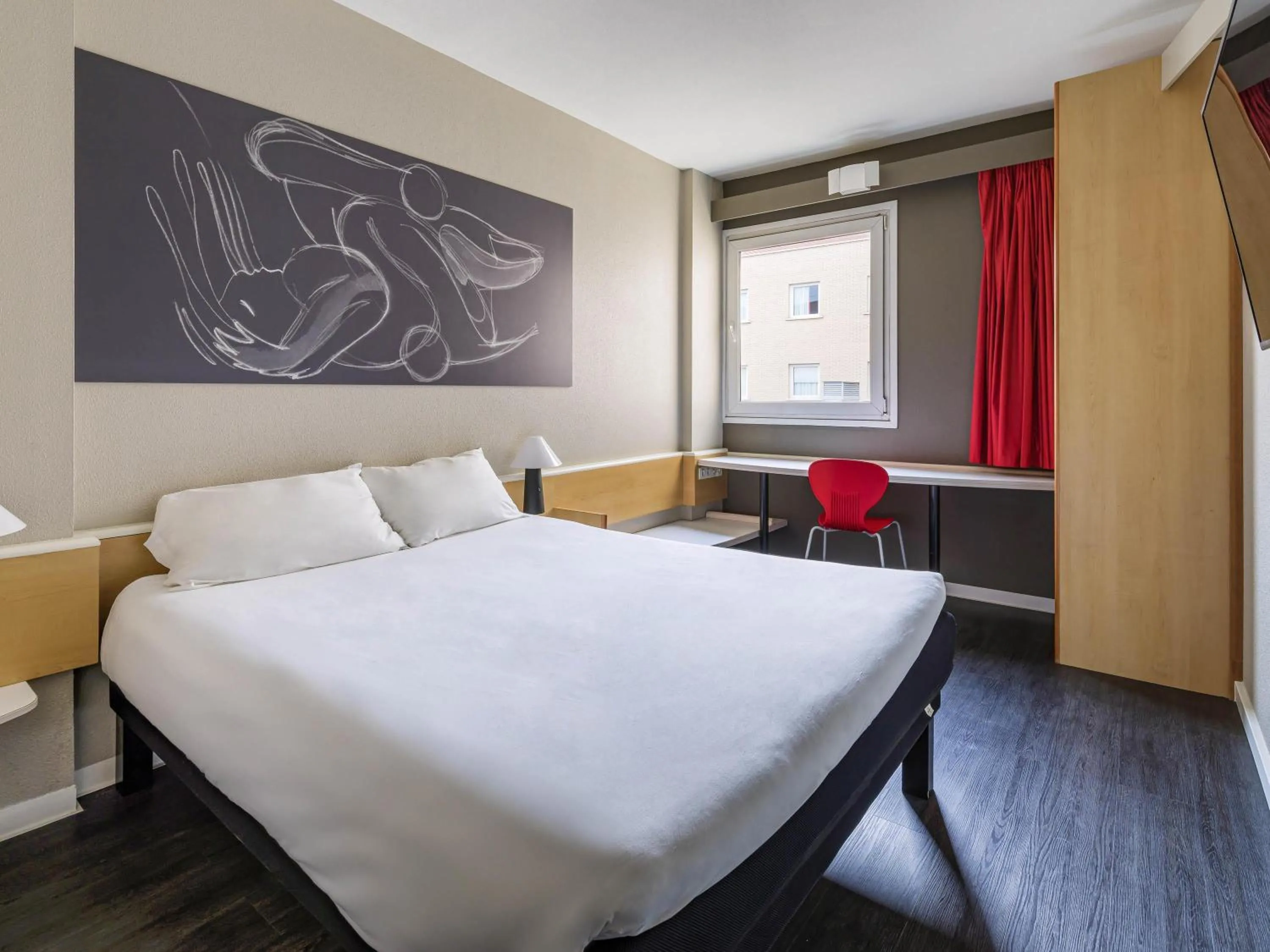Bedroom, Bed in Ibis Madrid Getafe