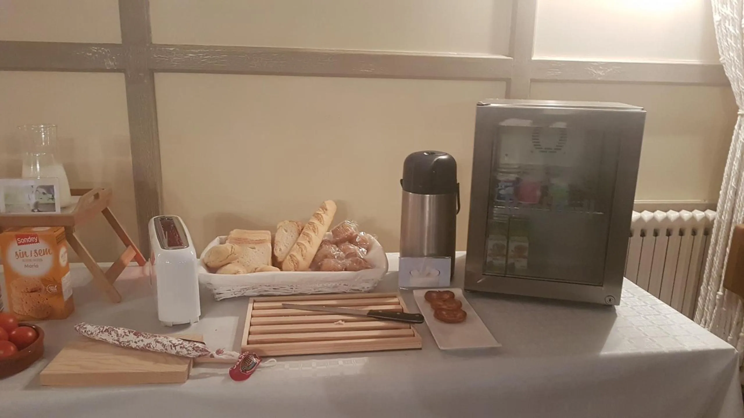 Restaurant/places to eat in Hostal Isabel