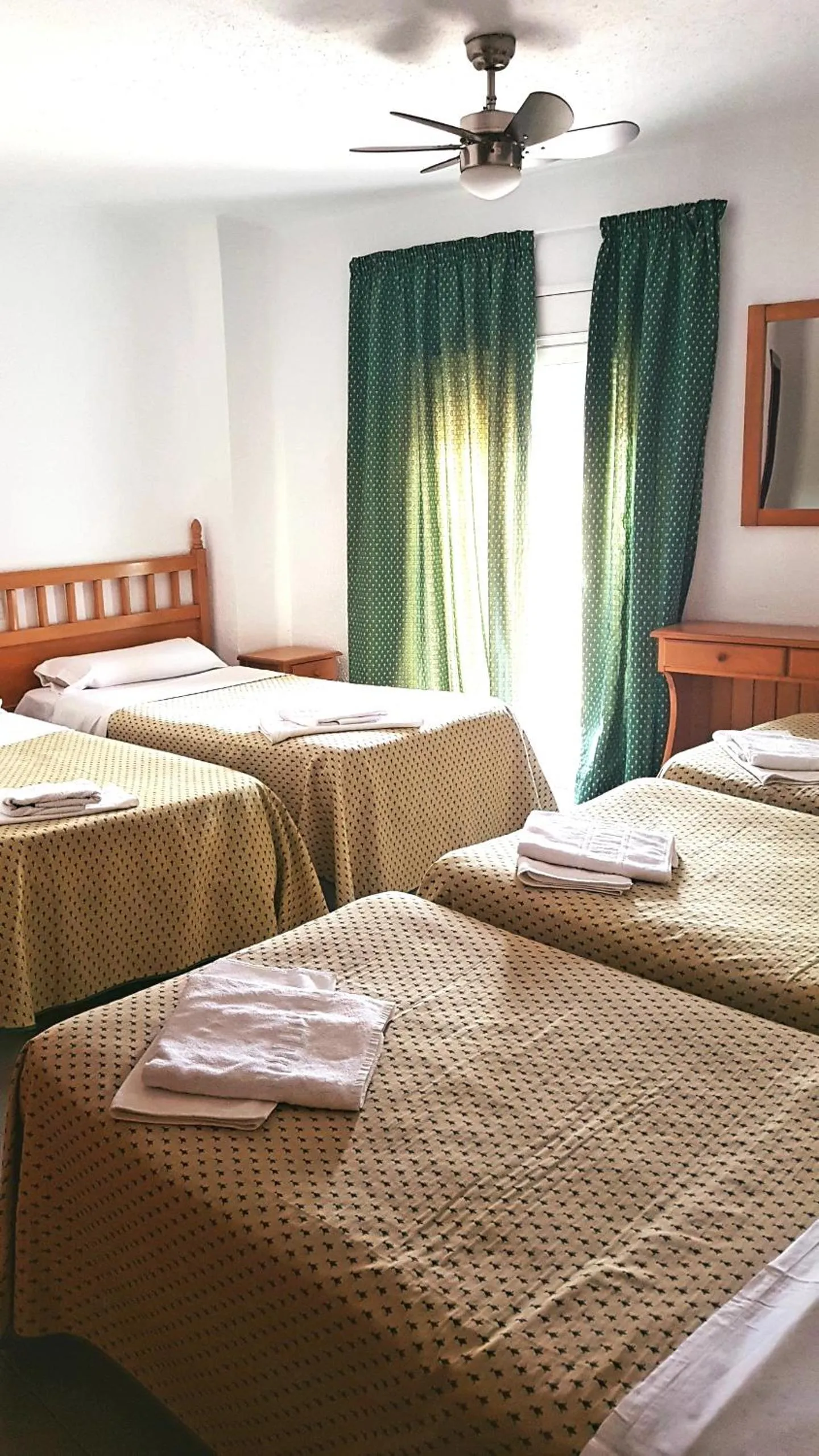 Photo of the whole room, Bed in Hostal Isabel